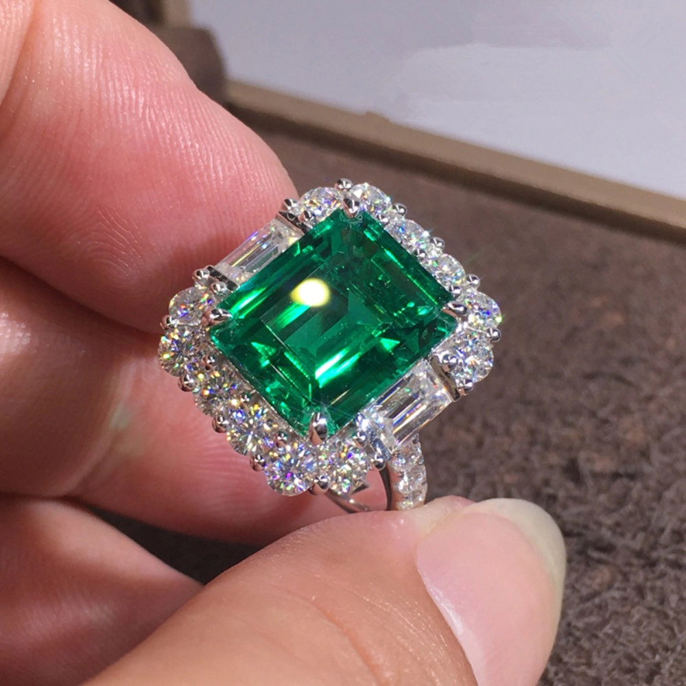 Women's Party Rings with Bright Green Zirconia Luxury Anniversary Accessories