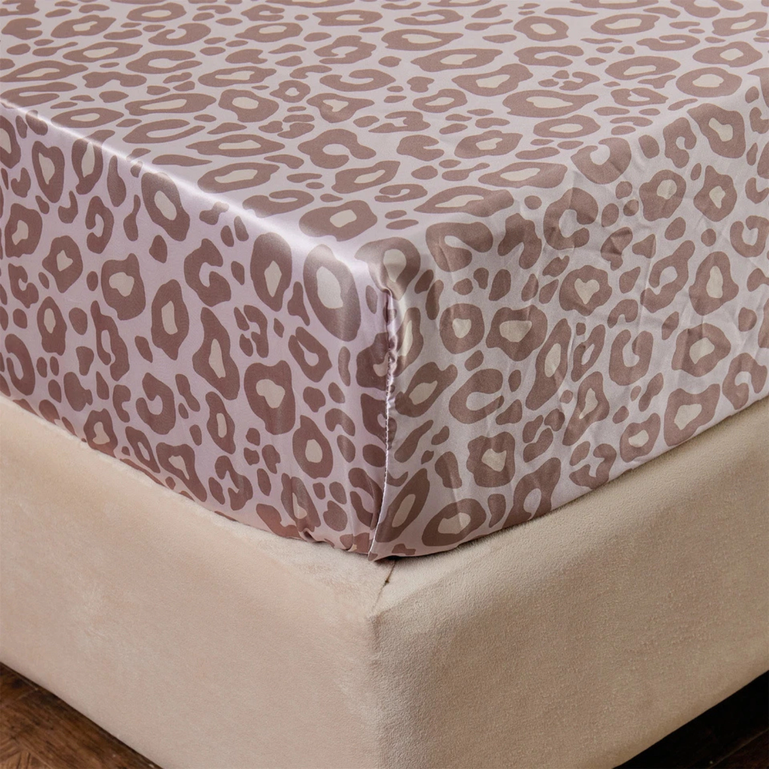 SS Design Queen Size Leopard Print Luxury Bed Sheets Set