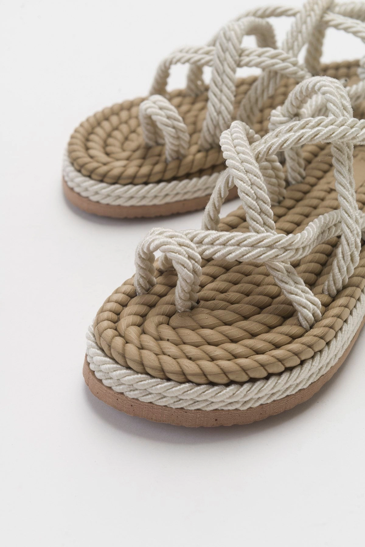 Prologue Shoes Womens Poma Flat Sandal