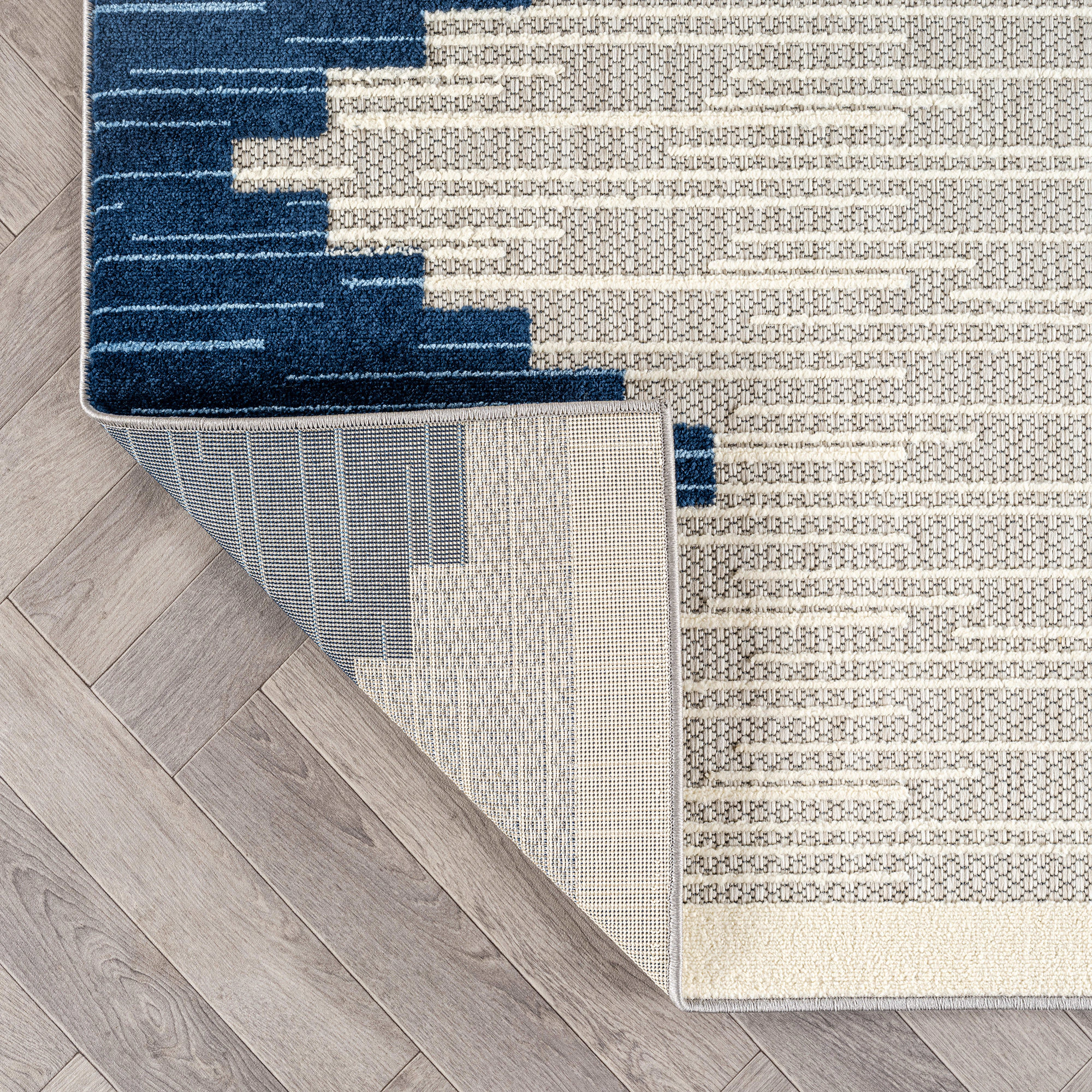 World Rug Gallery Indoor/Outdoor High-Low Textured Area Rug, Geometric, Easy-Clean Patio