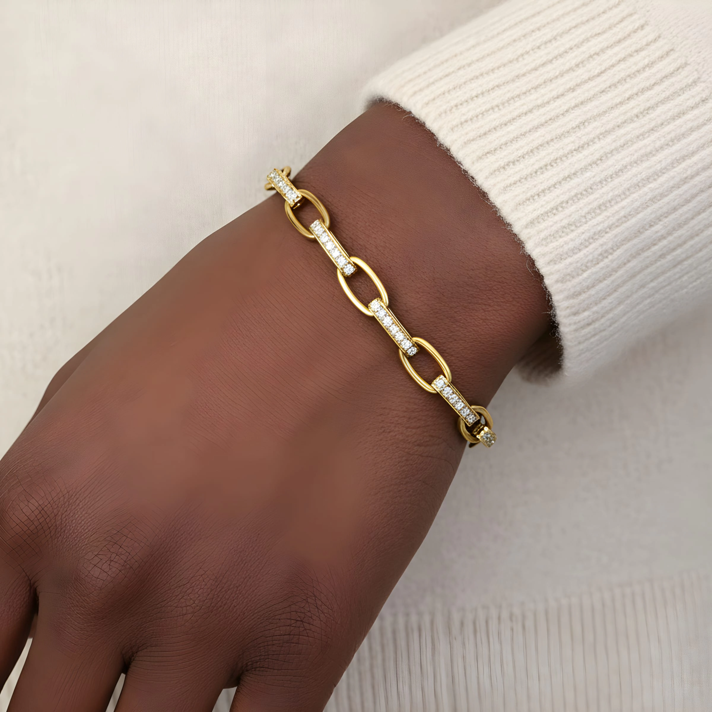 Mint & Lily Women's Interlinked Diamond Paperclip Bracelet