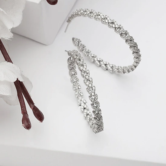 AGP PARIS Womens Diva Twinkling Small Hoop Earrings