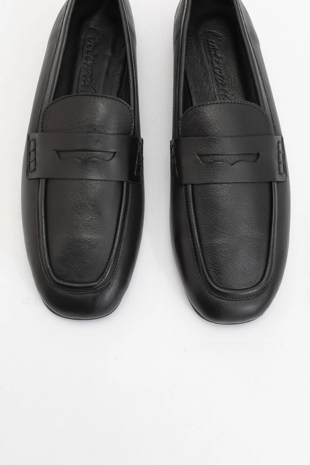 Forever & Always Womens Skye Leather Loafers