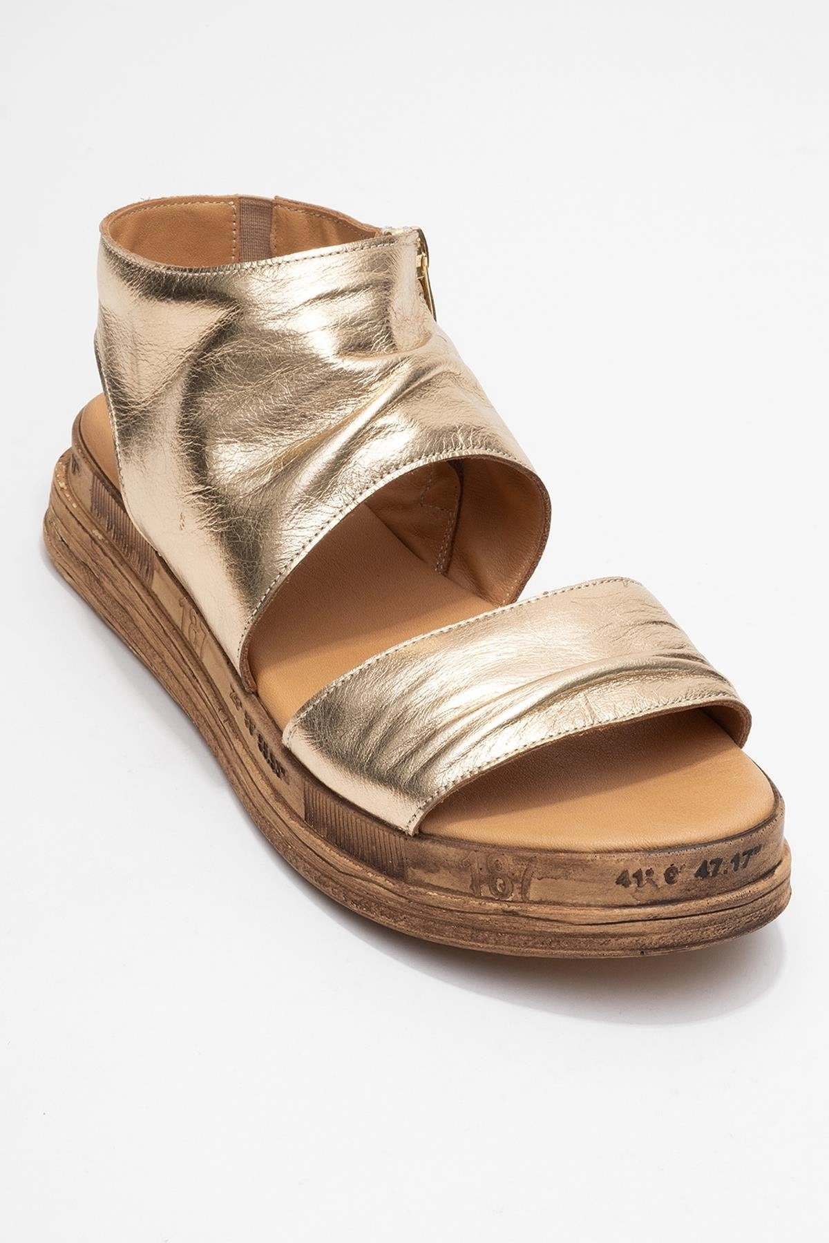 Forever & Always Womens Lunas Leather Side-Zip Flat Heel Sandals