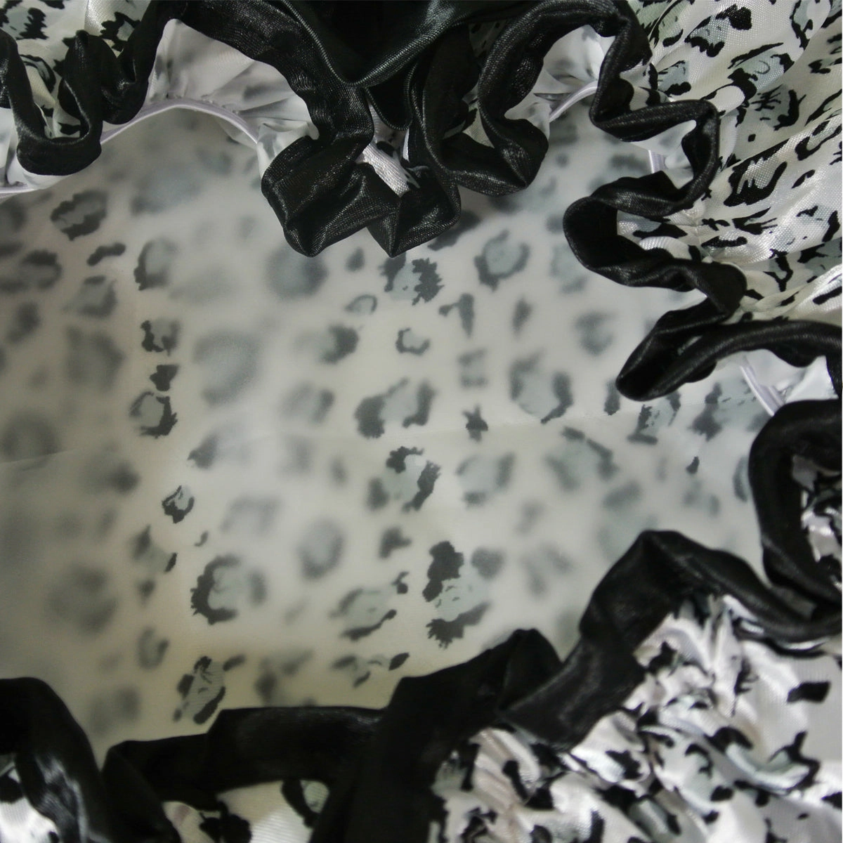 Wrapables Women's Stylish Satin Shower Cap, Black & White Leopard