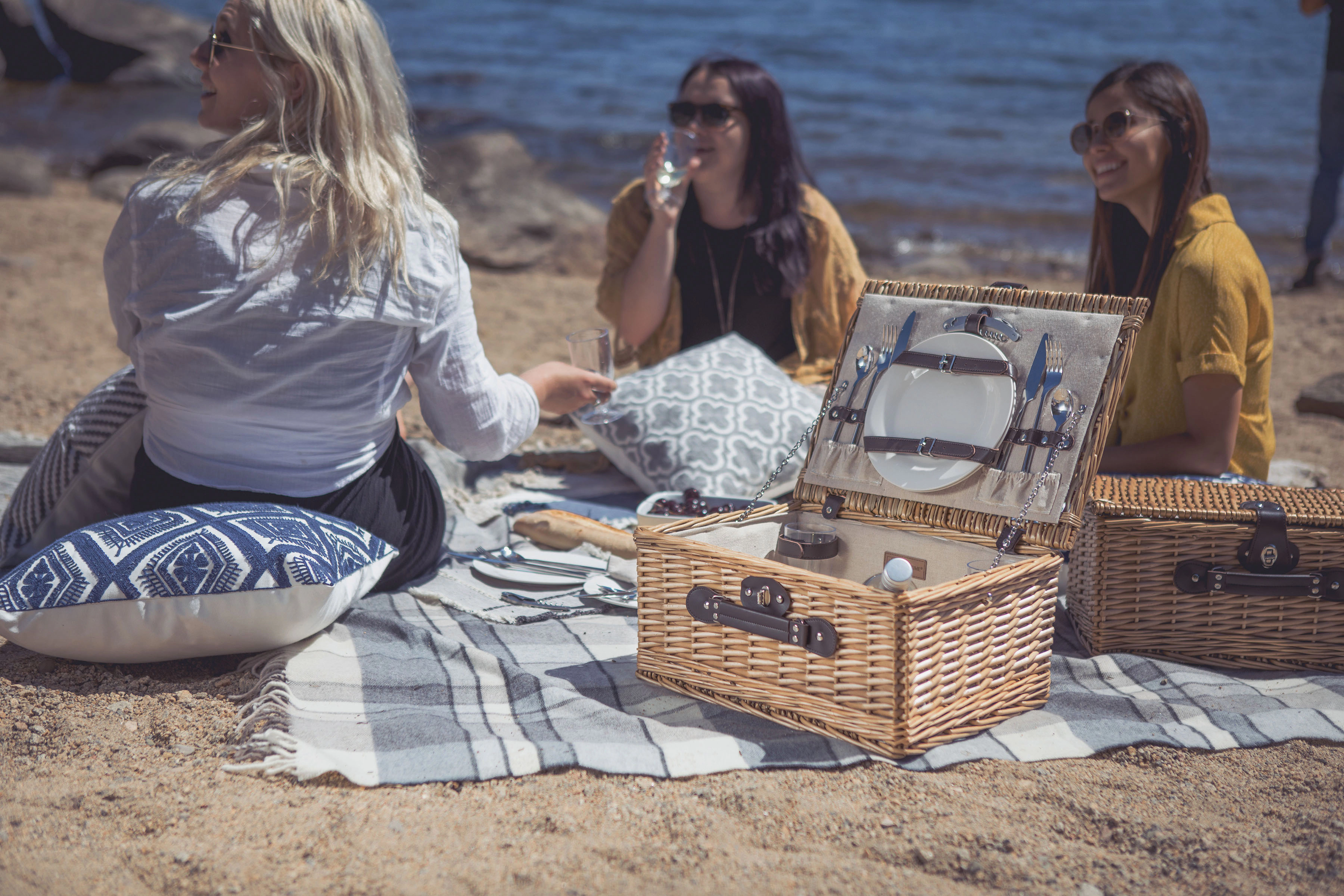 PICNIC TIME Classic Picnic Basket