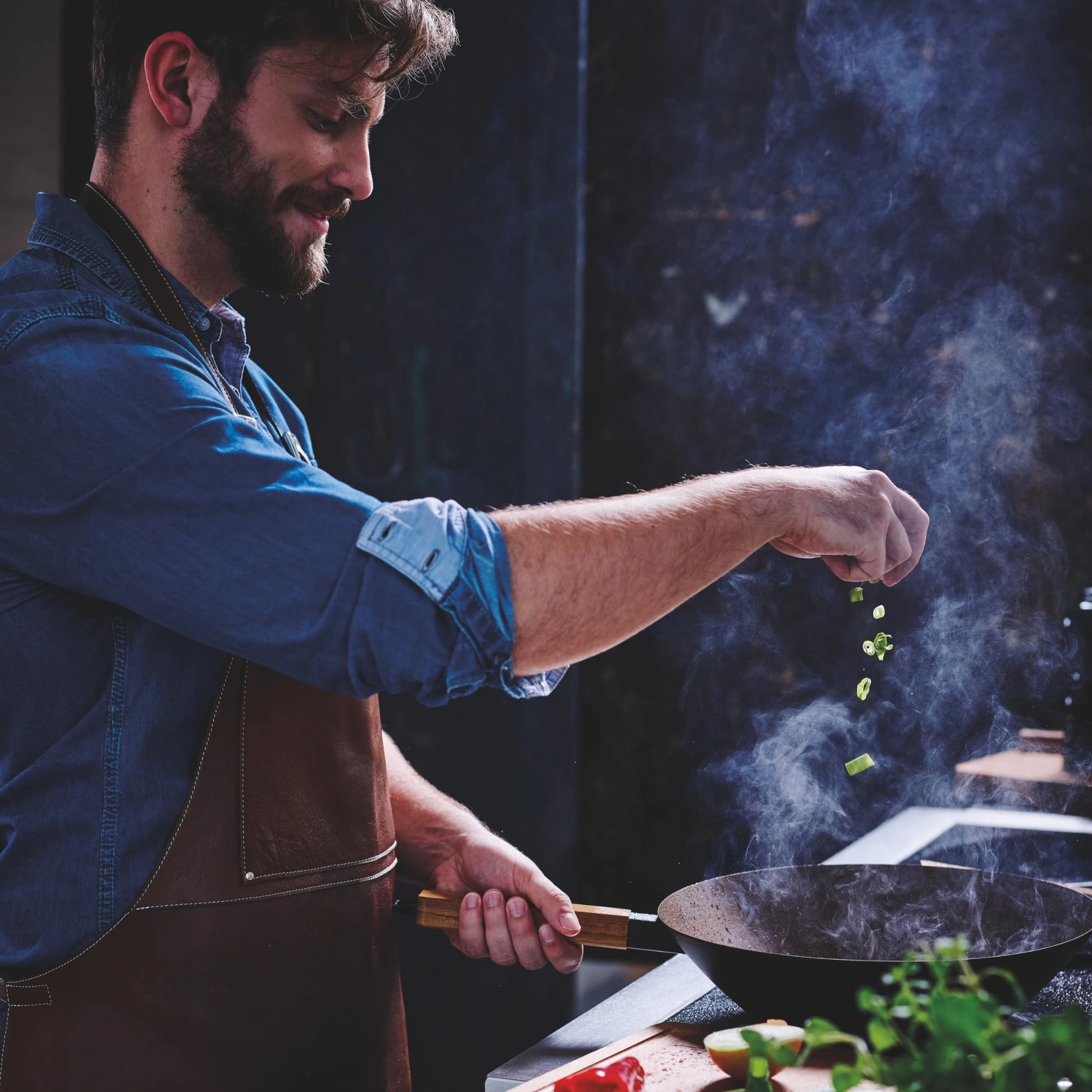 Alva Forest 12" Carbon Steel Wok Pan, Naturally Nonstick Pre-Seasoned with Acacia Wood Handle