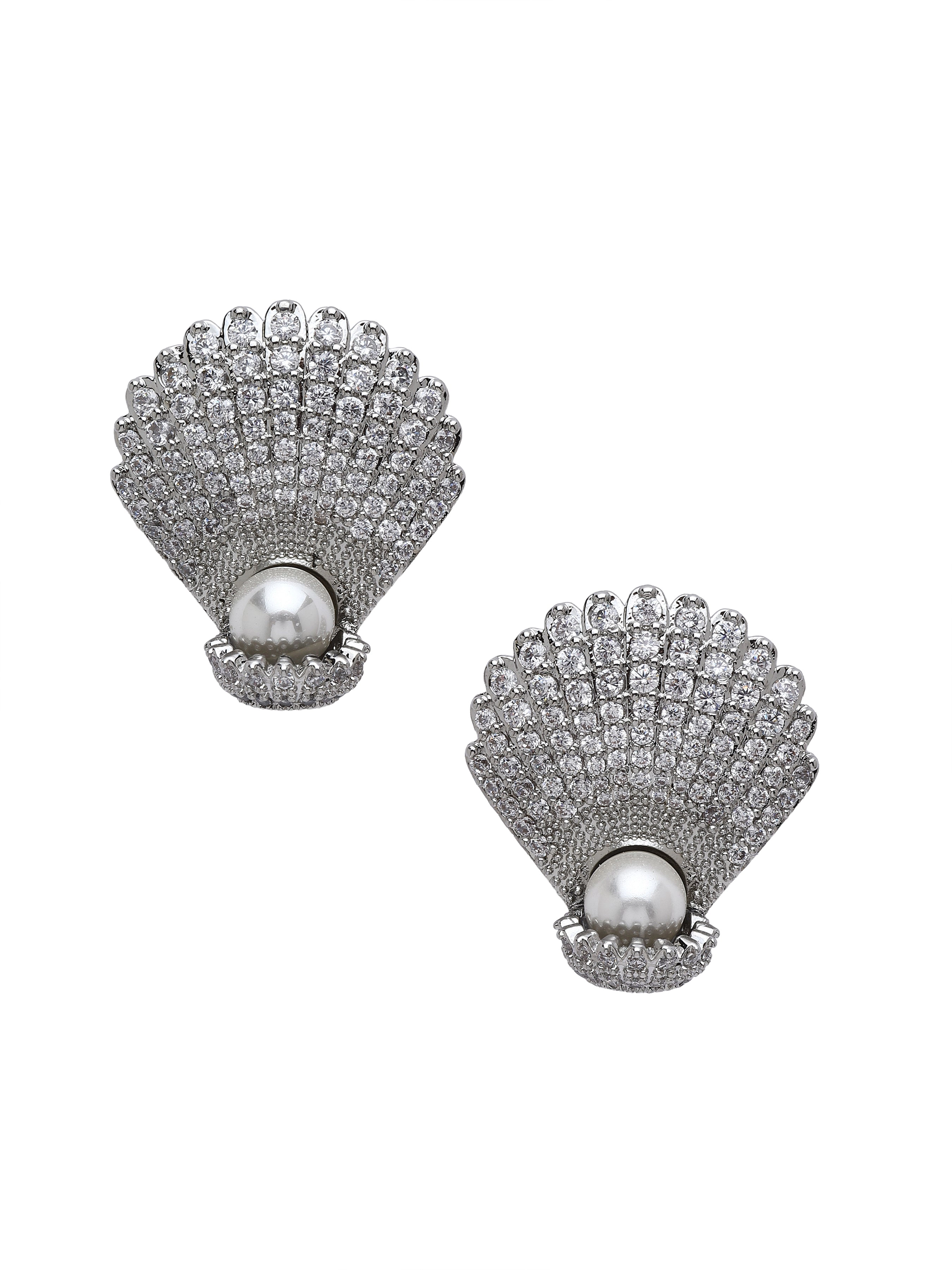 AGP PARIS Womens Shell Pearl Statement Stud Earrings