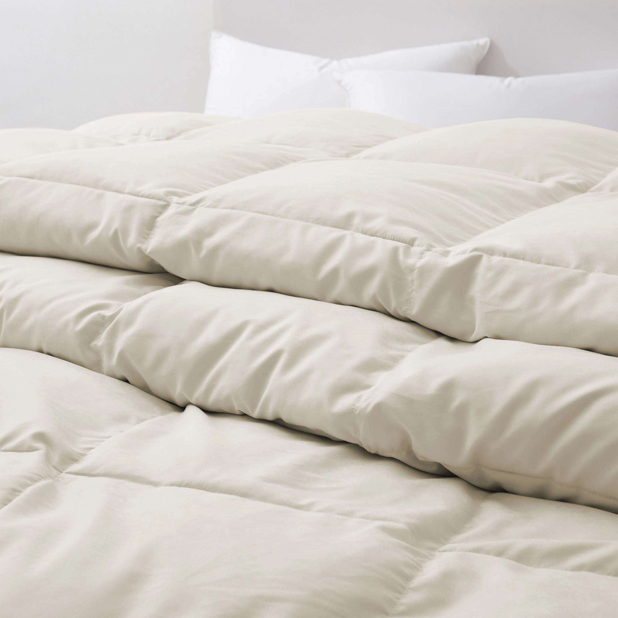 PEACENEST Goose Feather Fiber Comforter All Season Soft Duvet Insert