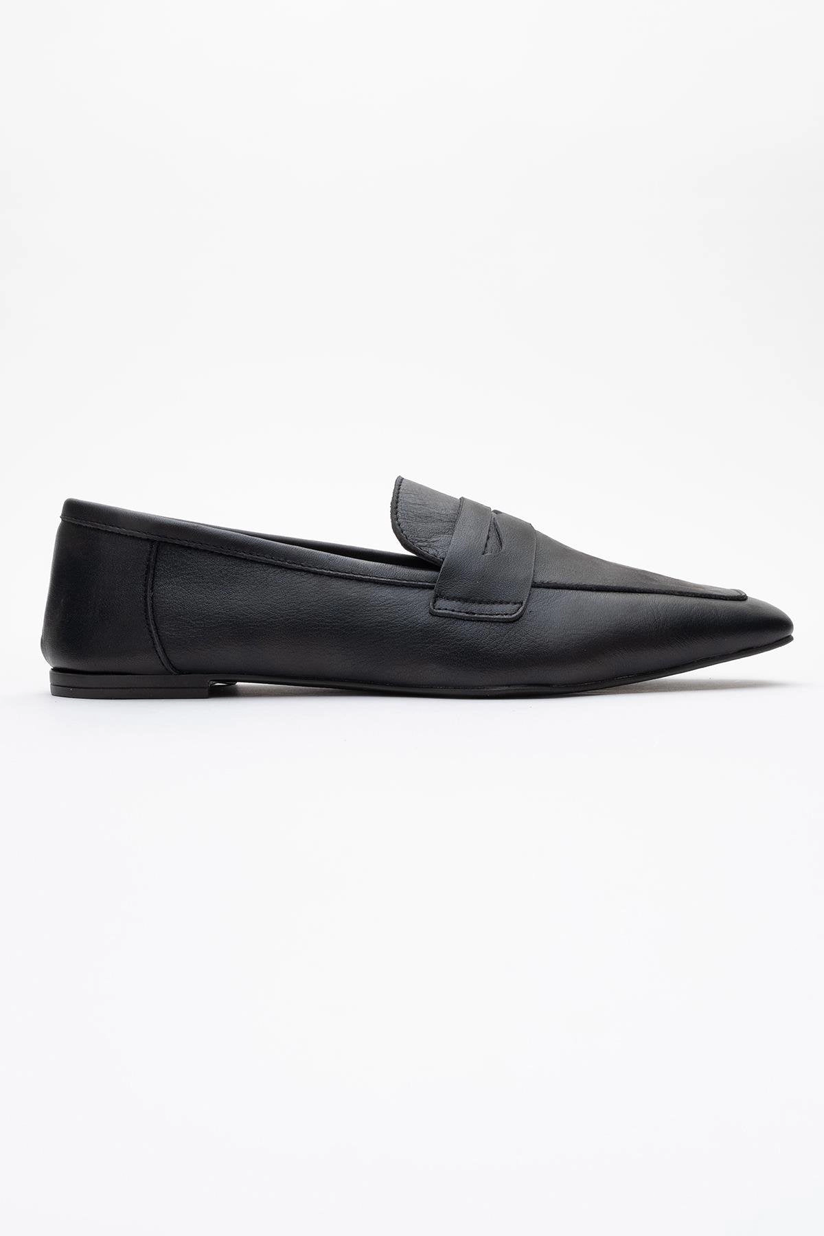 Forever & Always Womens Morne Leather Loafers