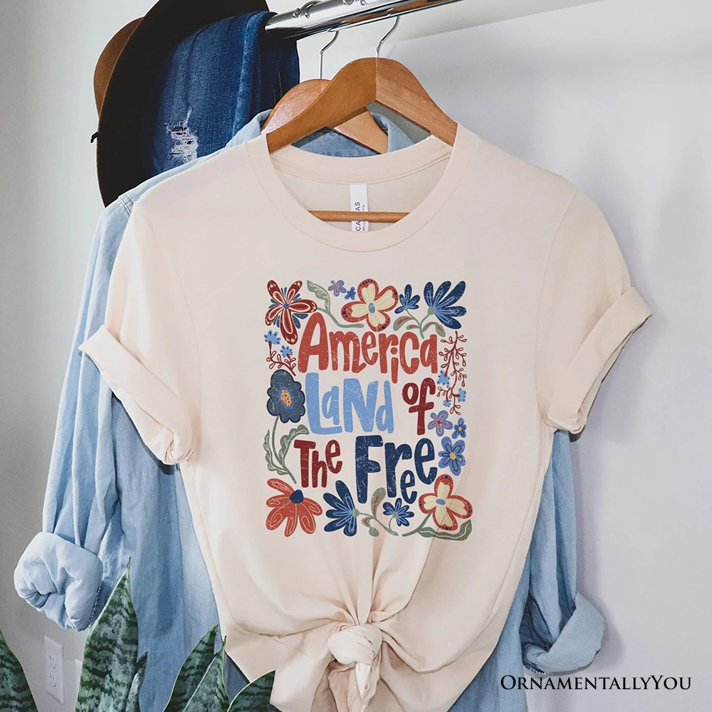 OrnamentallyYou Womens America Land Of The Free Retro Floral Independence Day T-Shirt