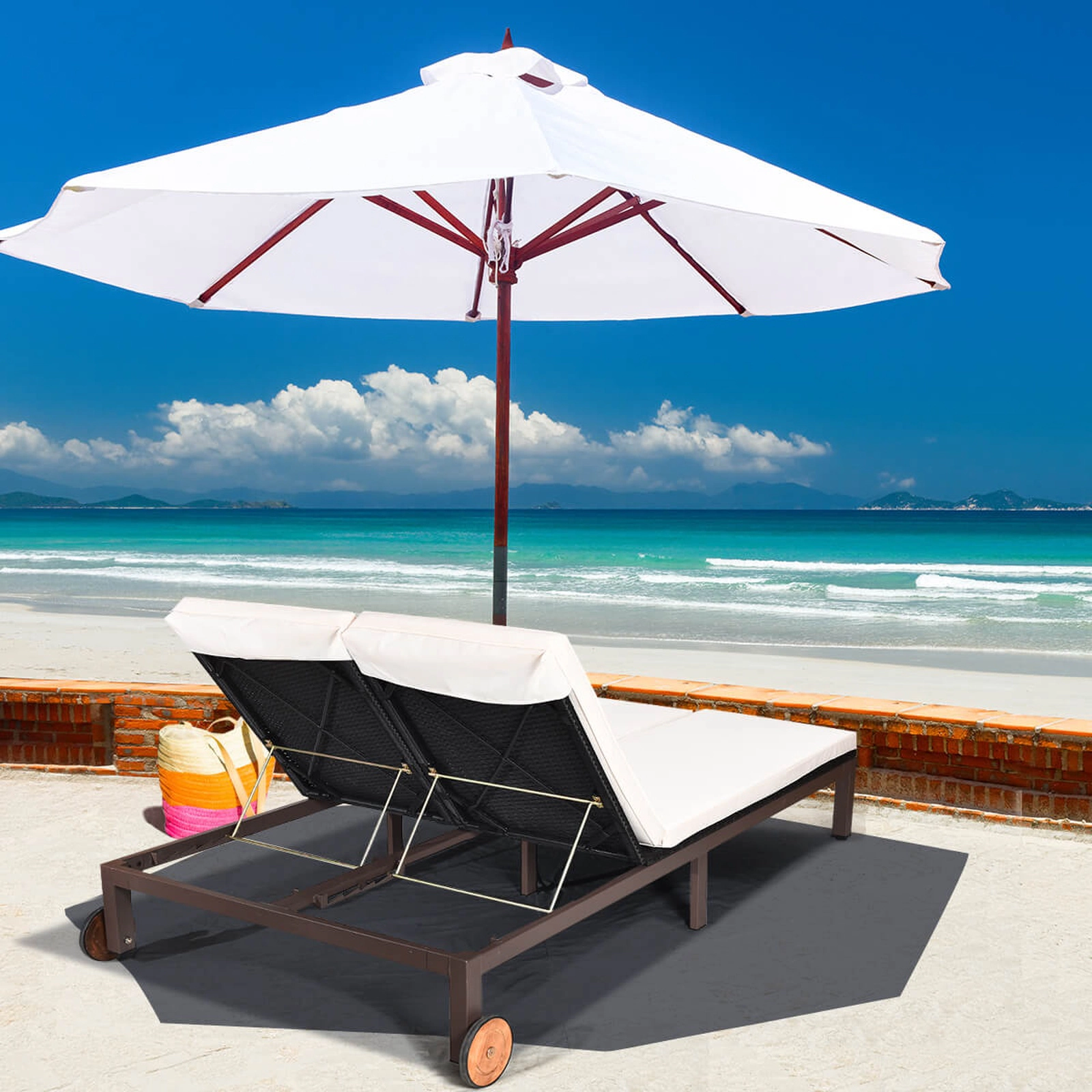 SUGIFT 2-Person Outdoor Rattan Double Chaise Lounge with Adjustable Backrests, White