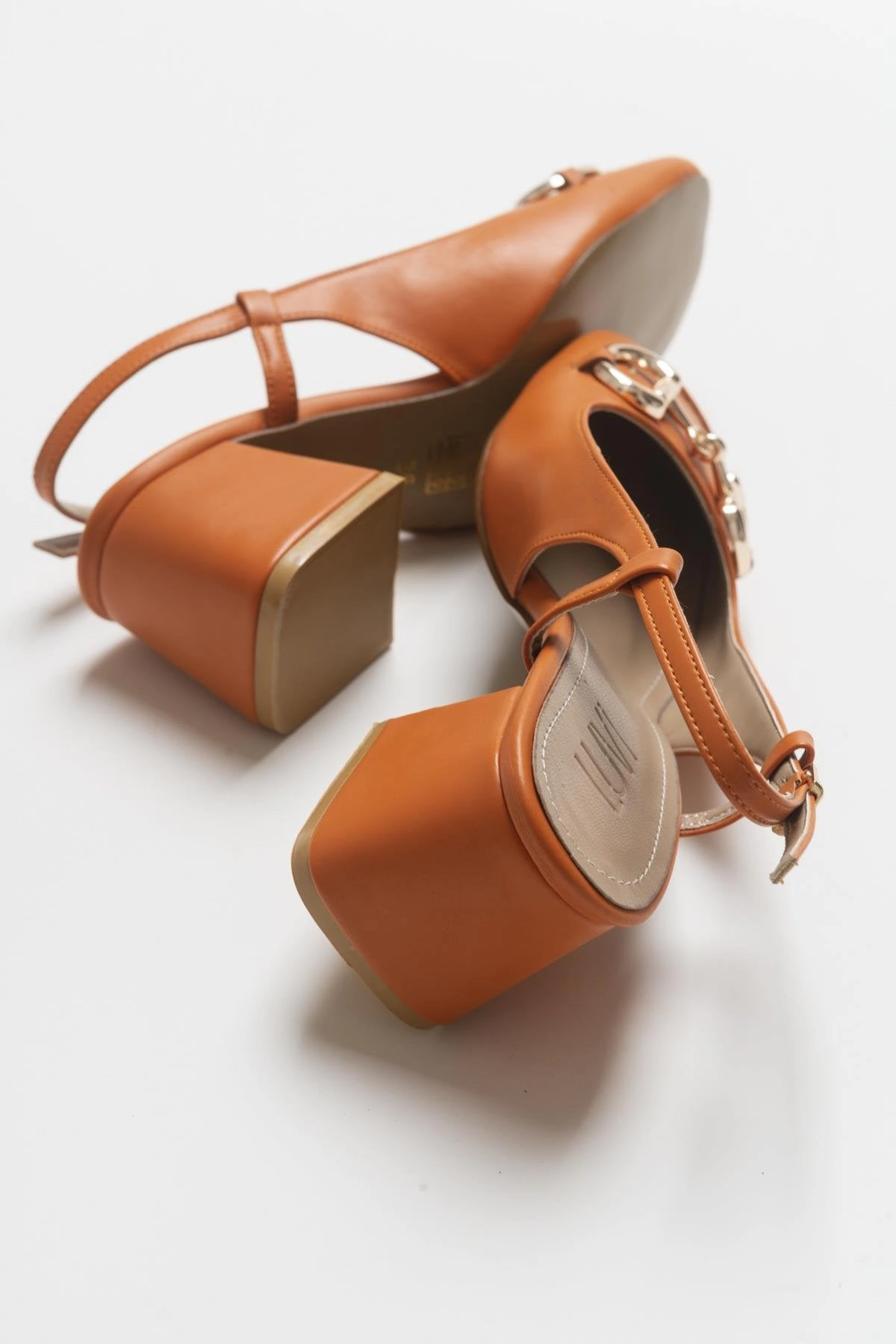 Prologue Shoes Womens Karol Block Heel Pump