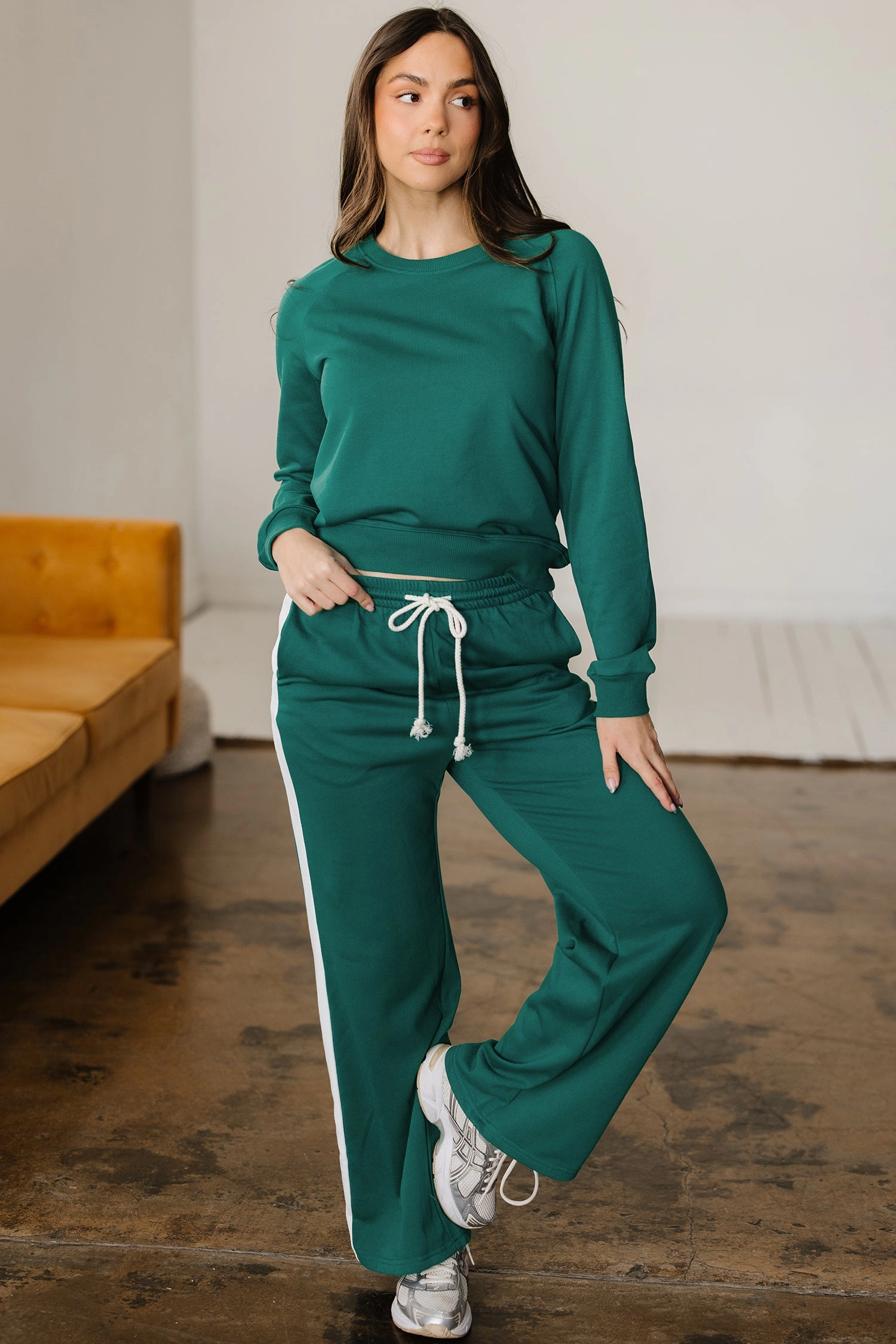 Threaded Pear Women's Aileen Solid Color Pullover Top