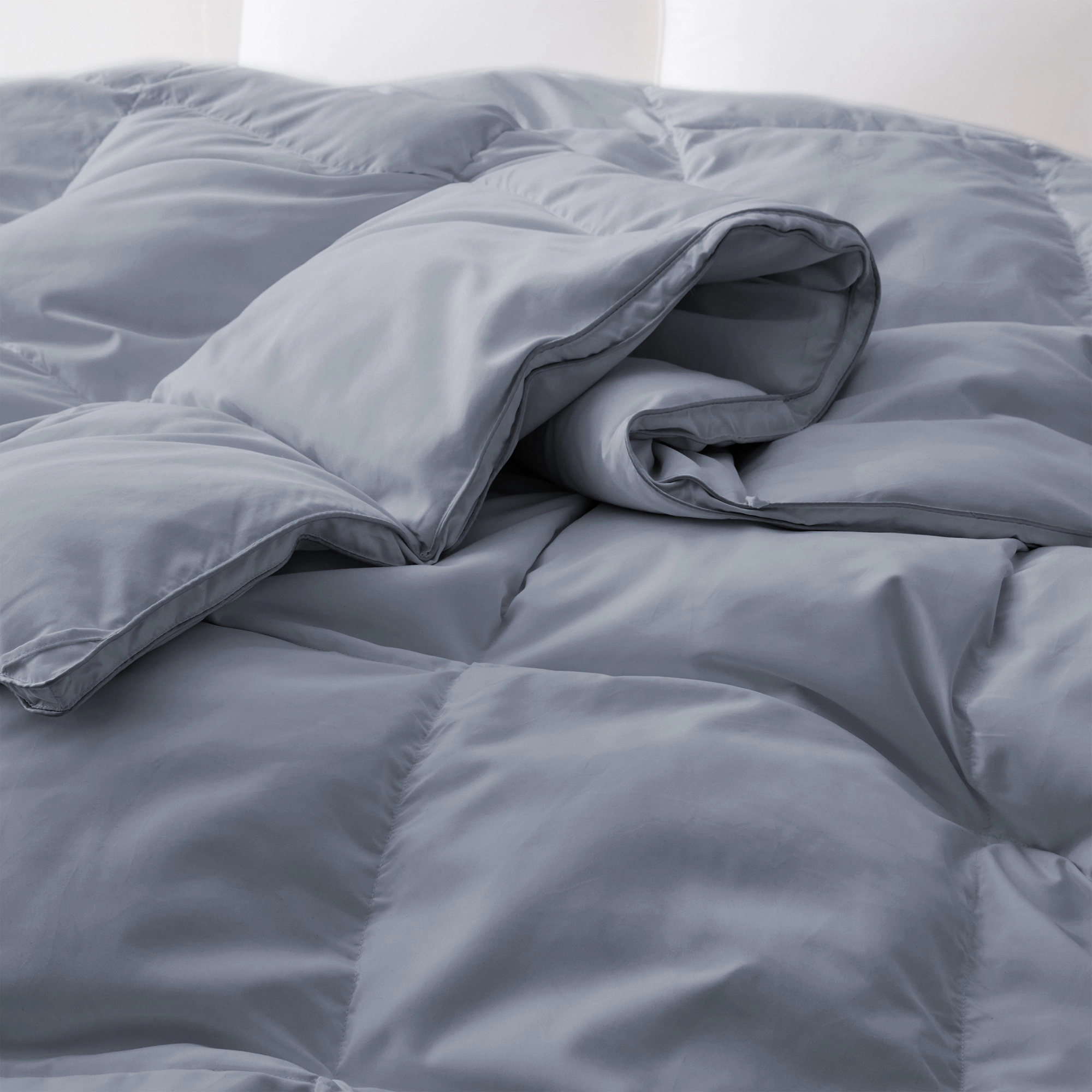 Unikome Goose Feather Down Comforter – All Season Duvet Insert with Soft Noiseless Shell