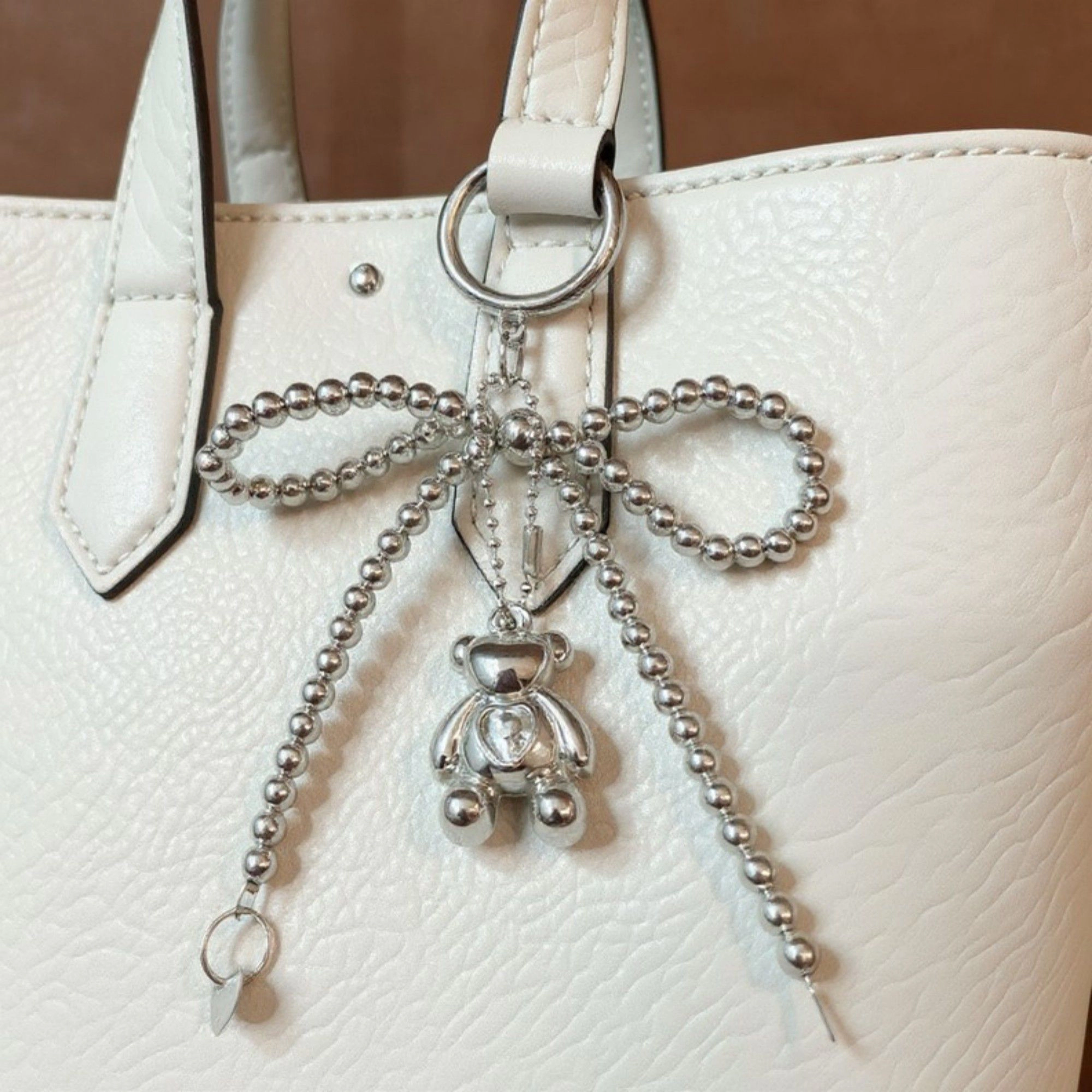Alilang Women's Metallic Beaded Bow Keychain with Crystal Bear Charm and Ring Accent