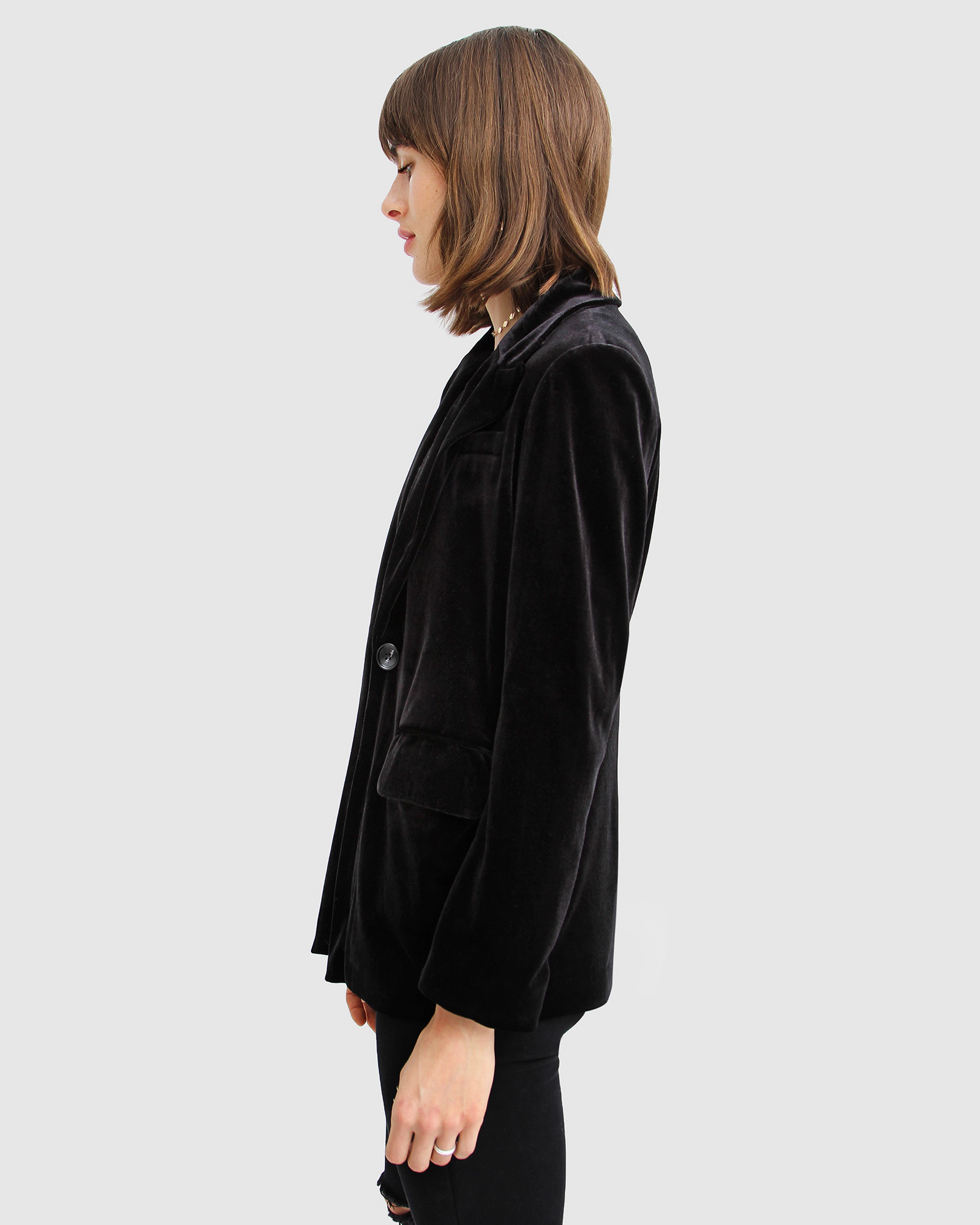 Belle & Bloom Womens Eternity Velvet Blazer