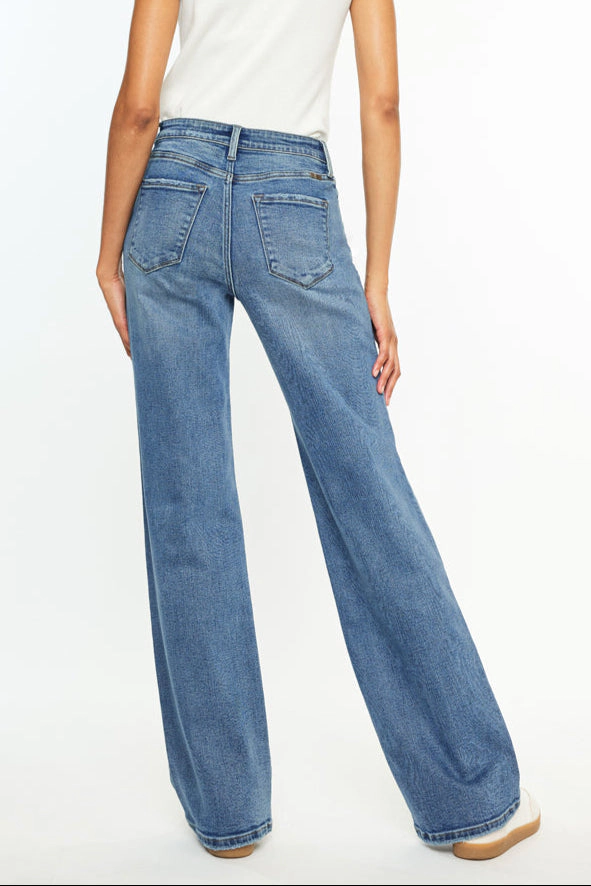KanCan Women's Essentials High Rise Comfort 90's Flare Jeans Darlene