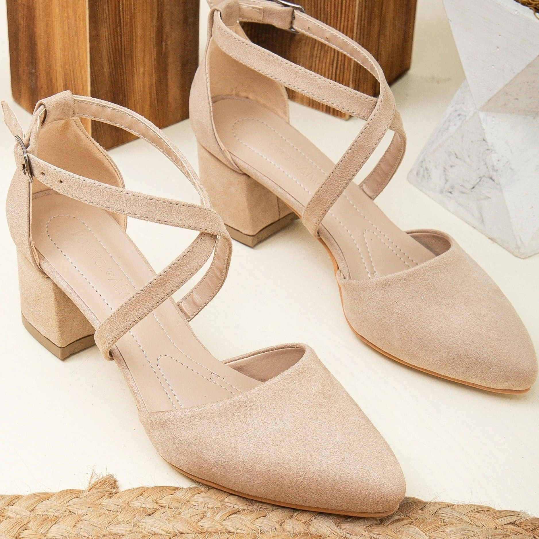 Forever & Always Womens Dolly Low Block Heel Pumps