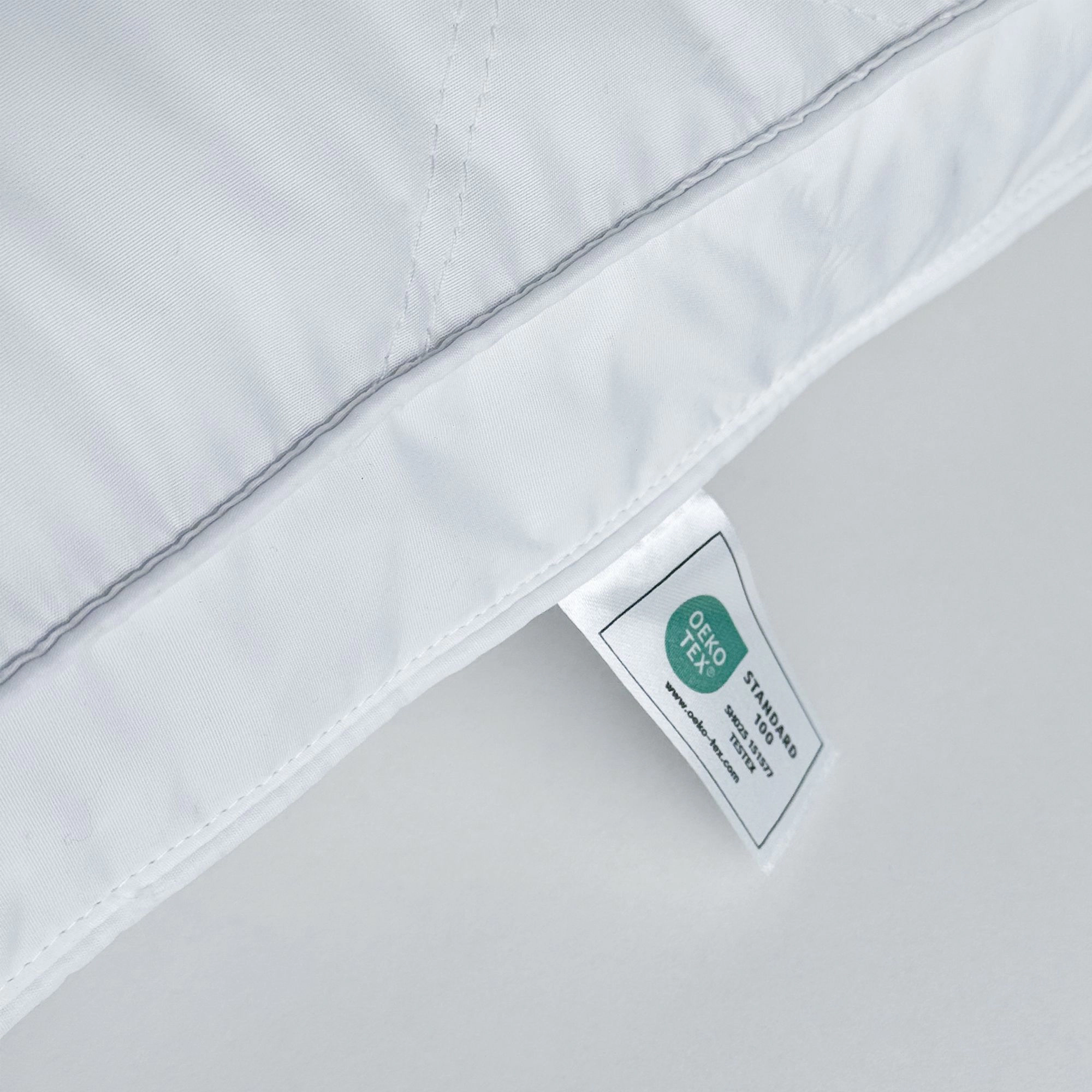 PeaceNest Goose Feather Bed Pillows with Diamond Quilting,Medium-Firm Support,Set of 2