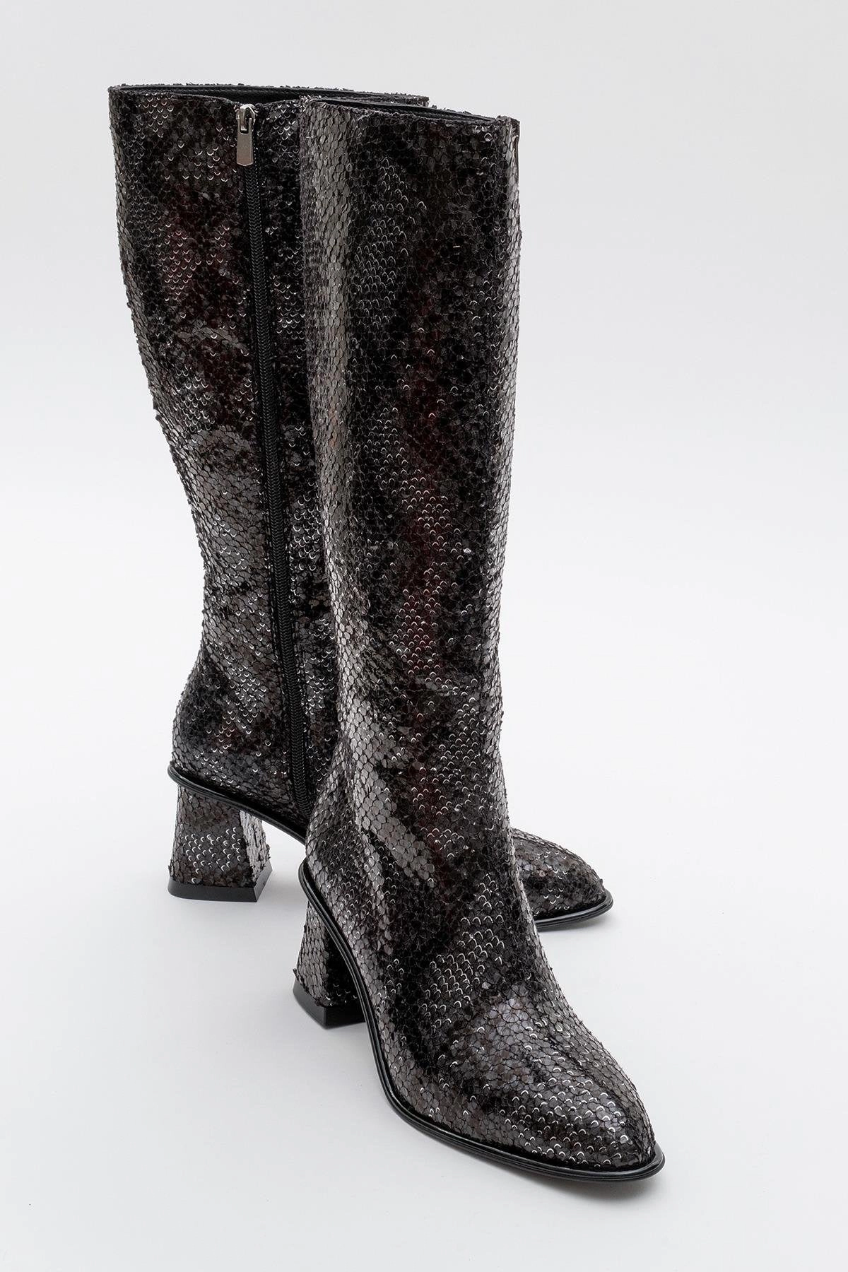 Prologue Shoes Womens Elly Pattern Block Heel Boot