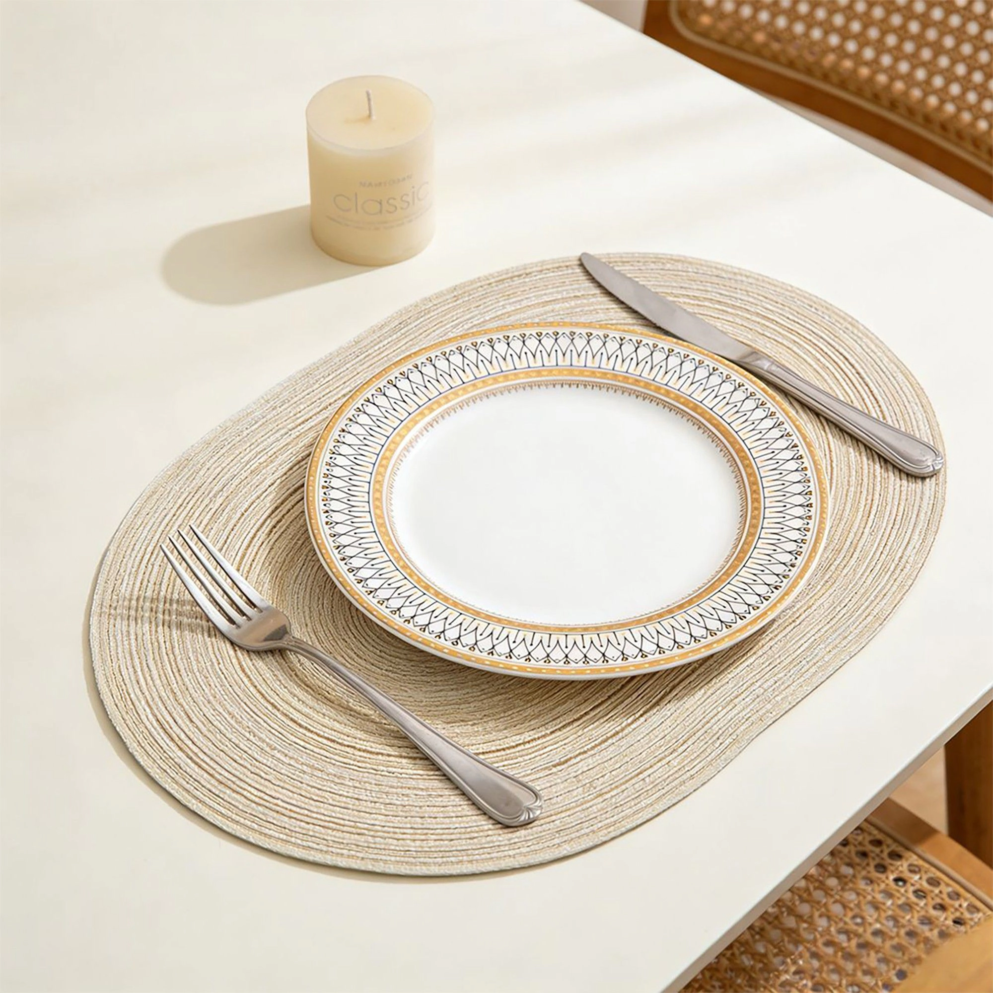 Alilang Unisex 4 Piece Oval Braided Placemats Woven Heat Resistant Dining Table Mats Washable Kitchen Place Mats