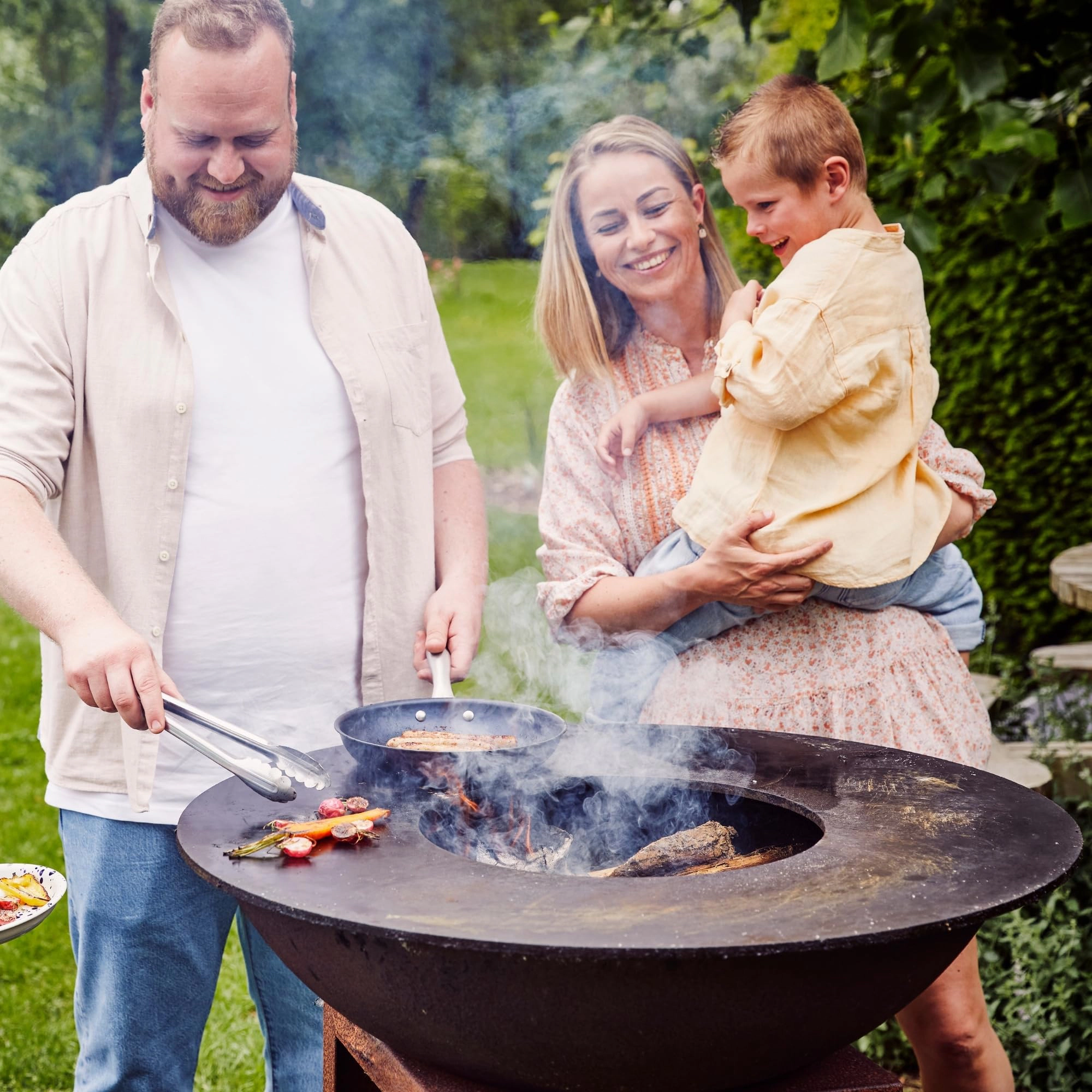 Alva Black Angus Carbon Steel Frying Pan - Naturally Seasoned, Induction Compatible