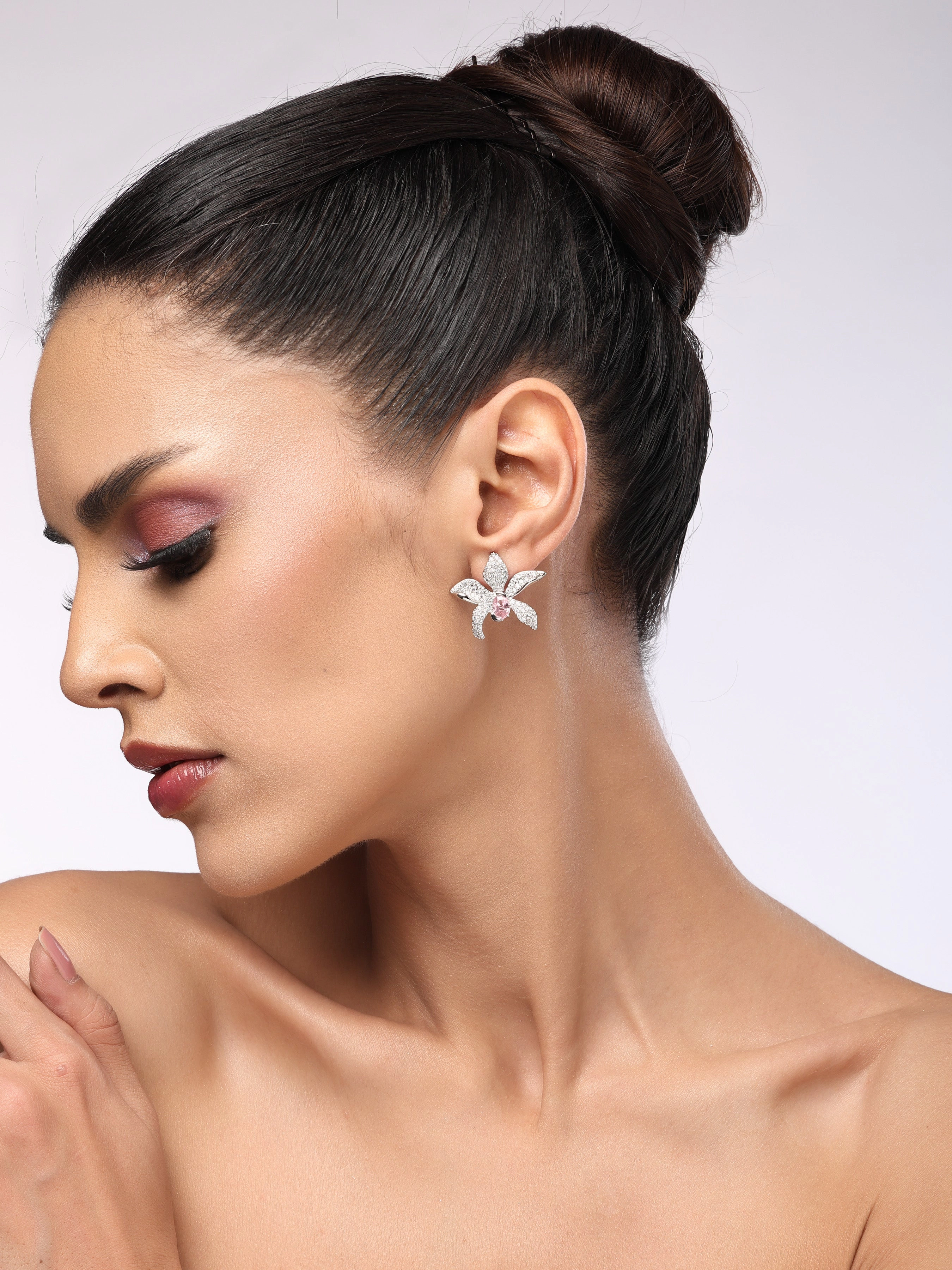 AGP PARIS Womens Floral Crystal Stud Earrings