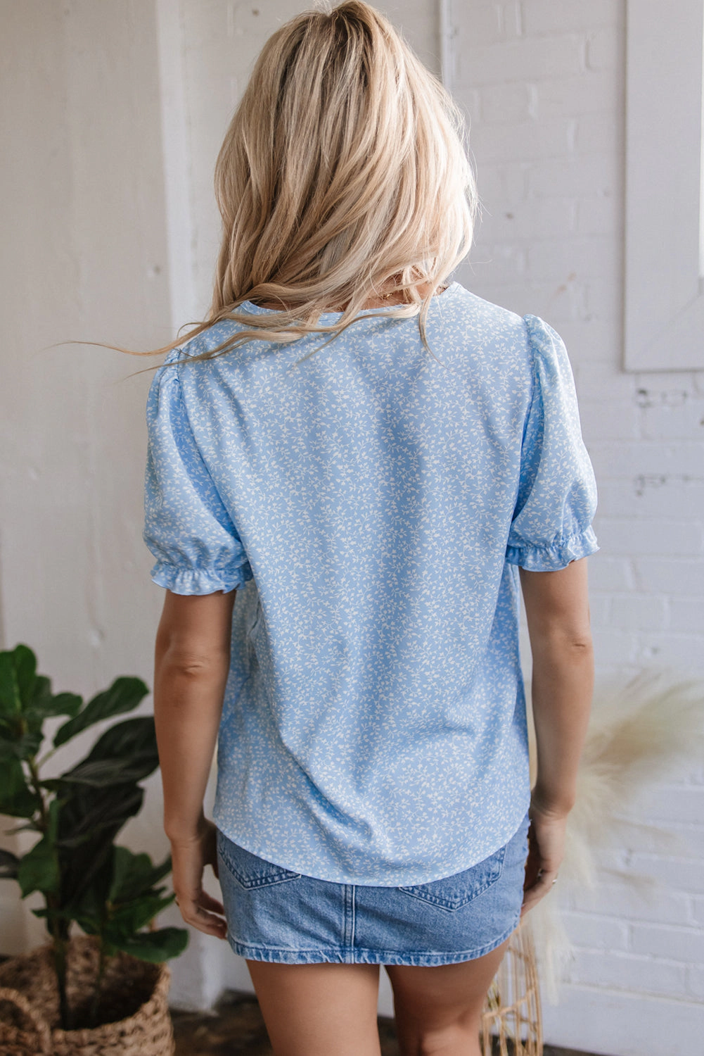Threaded Pear Women's Kenzie Floral Embroidered Puff Sleeve Blouse