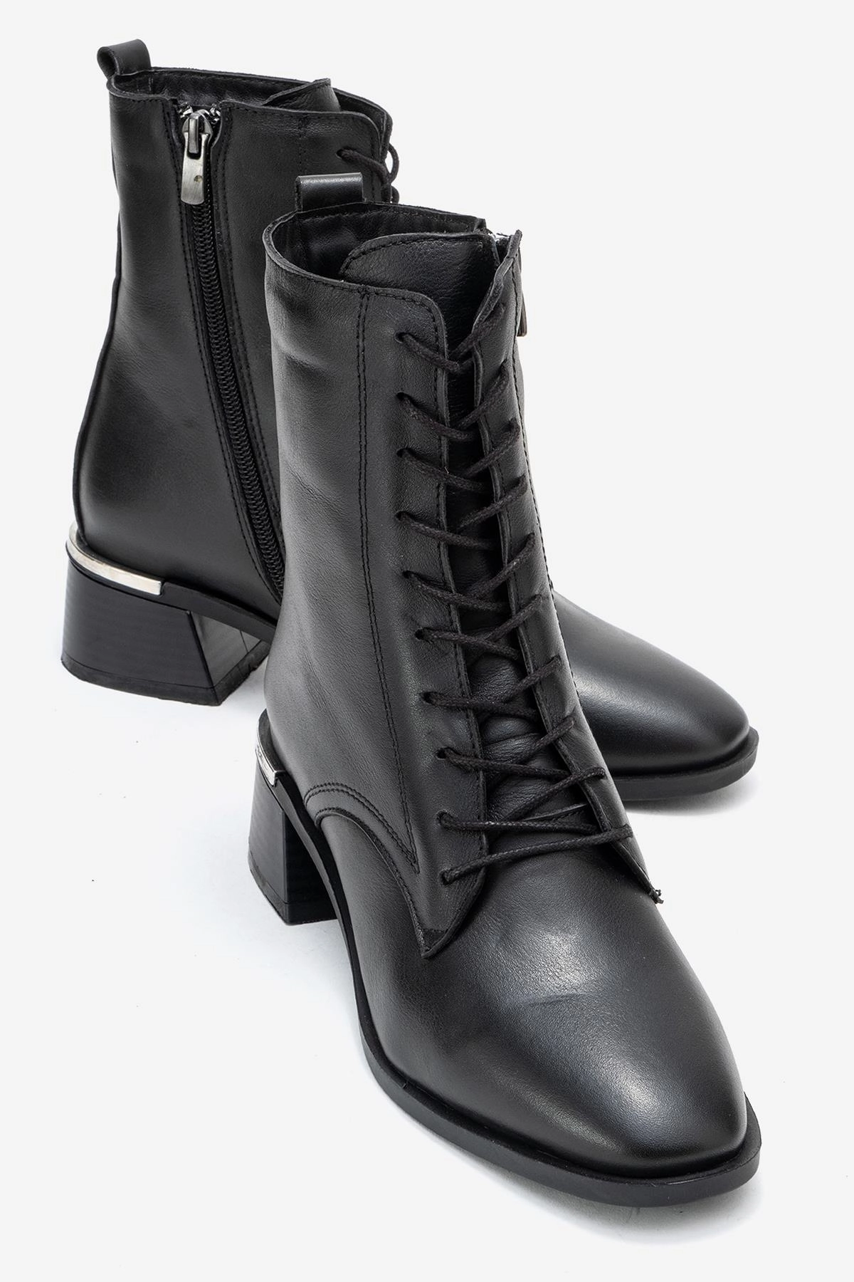 Forever & Always Womens Avia Leather Block Heel Boot