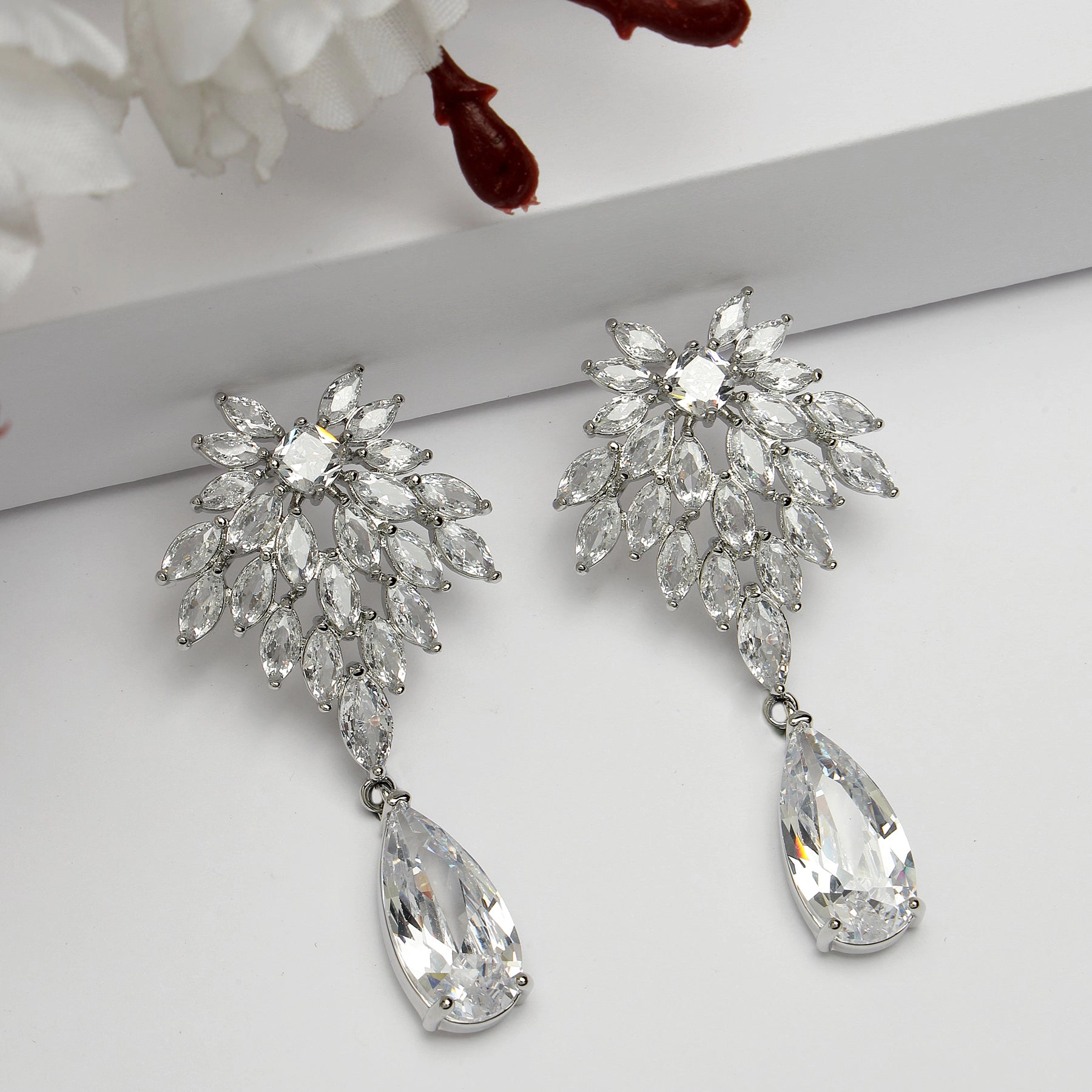AGP PARIS Womens Diva Collection Elegant Zirconia Leafy Drop Earrings