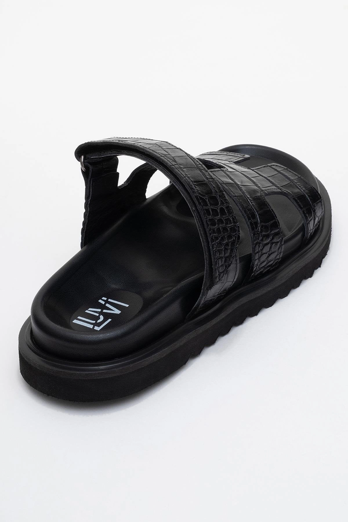 Forever & Always Womens Loana Leather Slide Sandals
