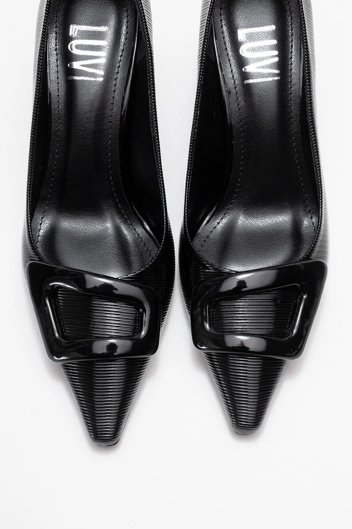 Prologue Shoes Womens Astra Buckle Pointed Toe Pump