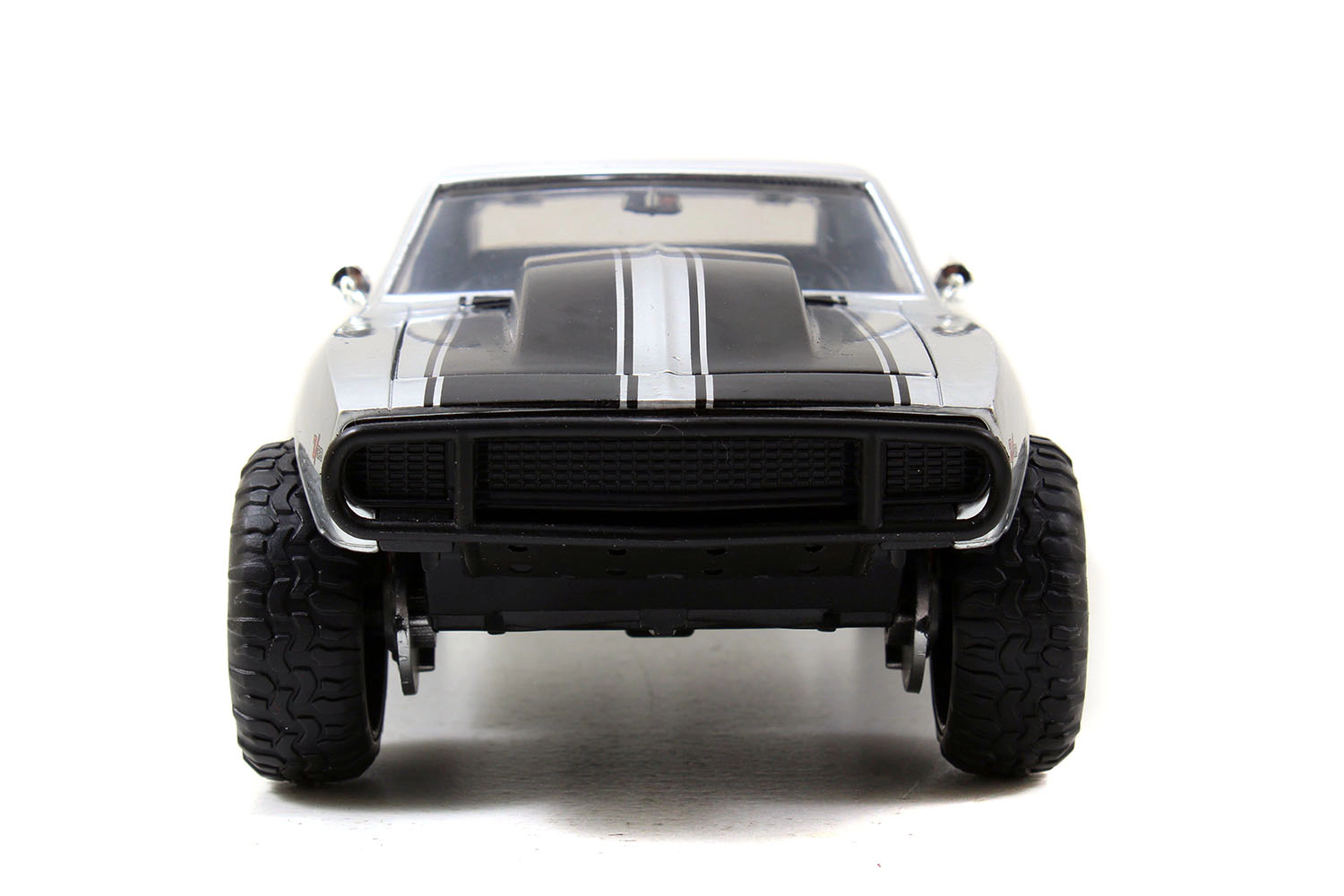 Jada Roman's Chevrolet Camaro Z/28 Silver "Fast & Furious 7" Movie 1/24 Diecast Model Car by Jada