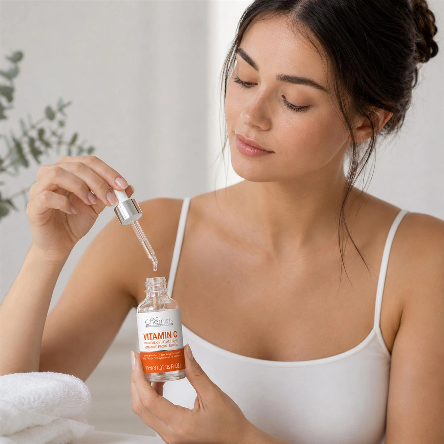 skinChemists Vitamin C & Salicylic Acid Facial Serum 30ml - Brightening Gel for Acne, Blemishes and Large Pores
