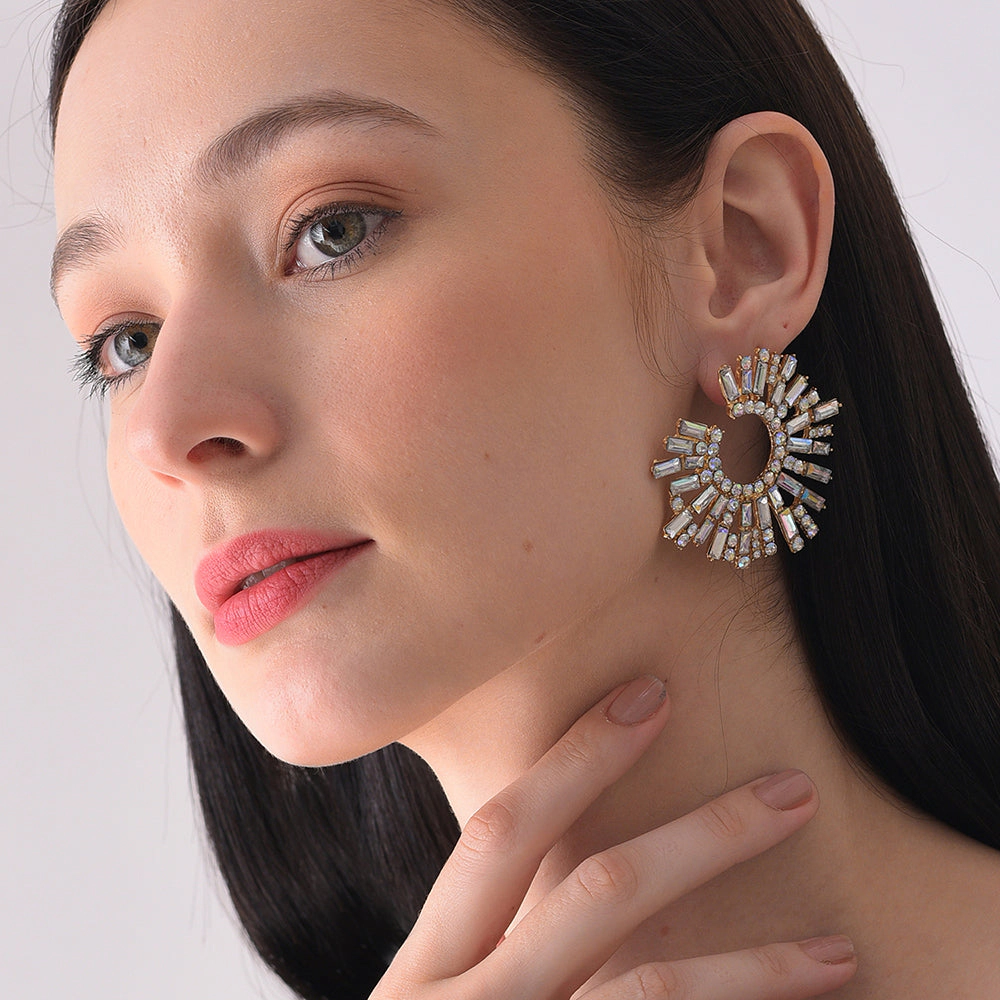 SOHI Women's Snowflake Drop Earrings