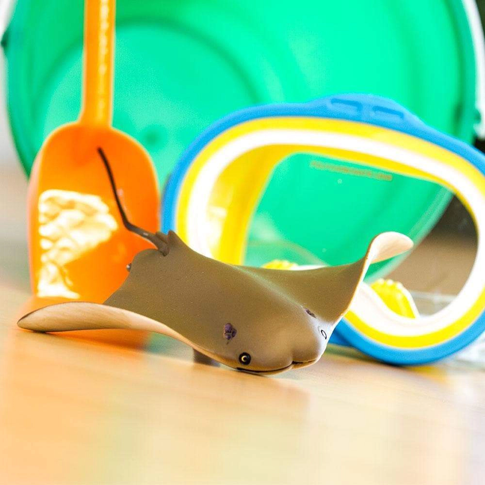 Safari Ltd. - Cownose Ray Kids Toy Figure