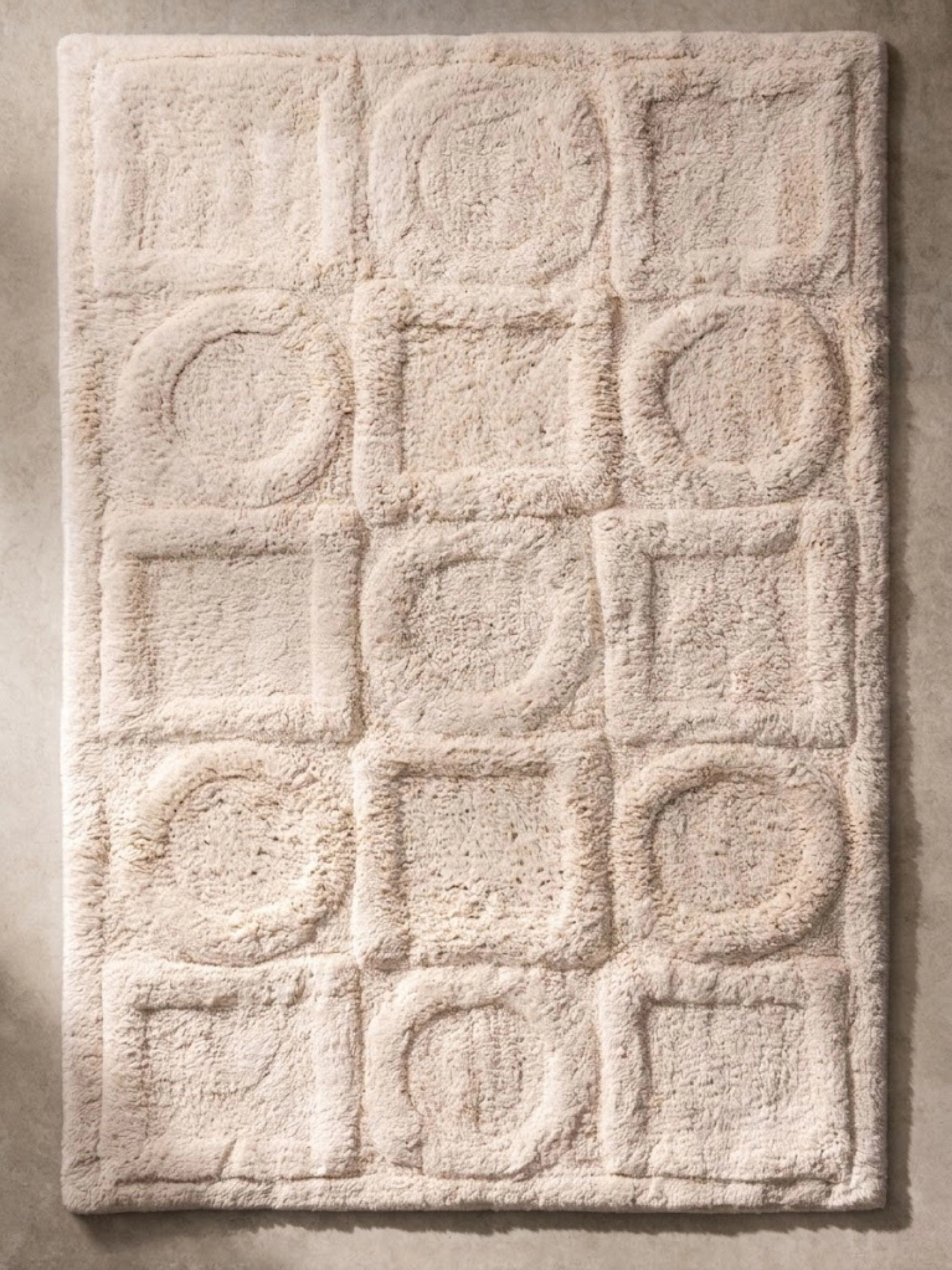 GAURI KOHLI Almaty Ivory Bath Mat