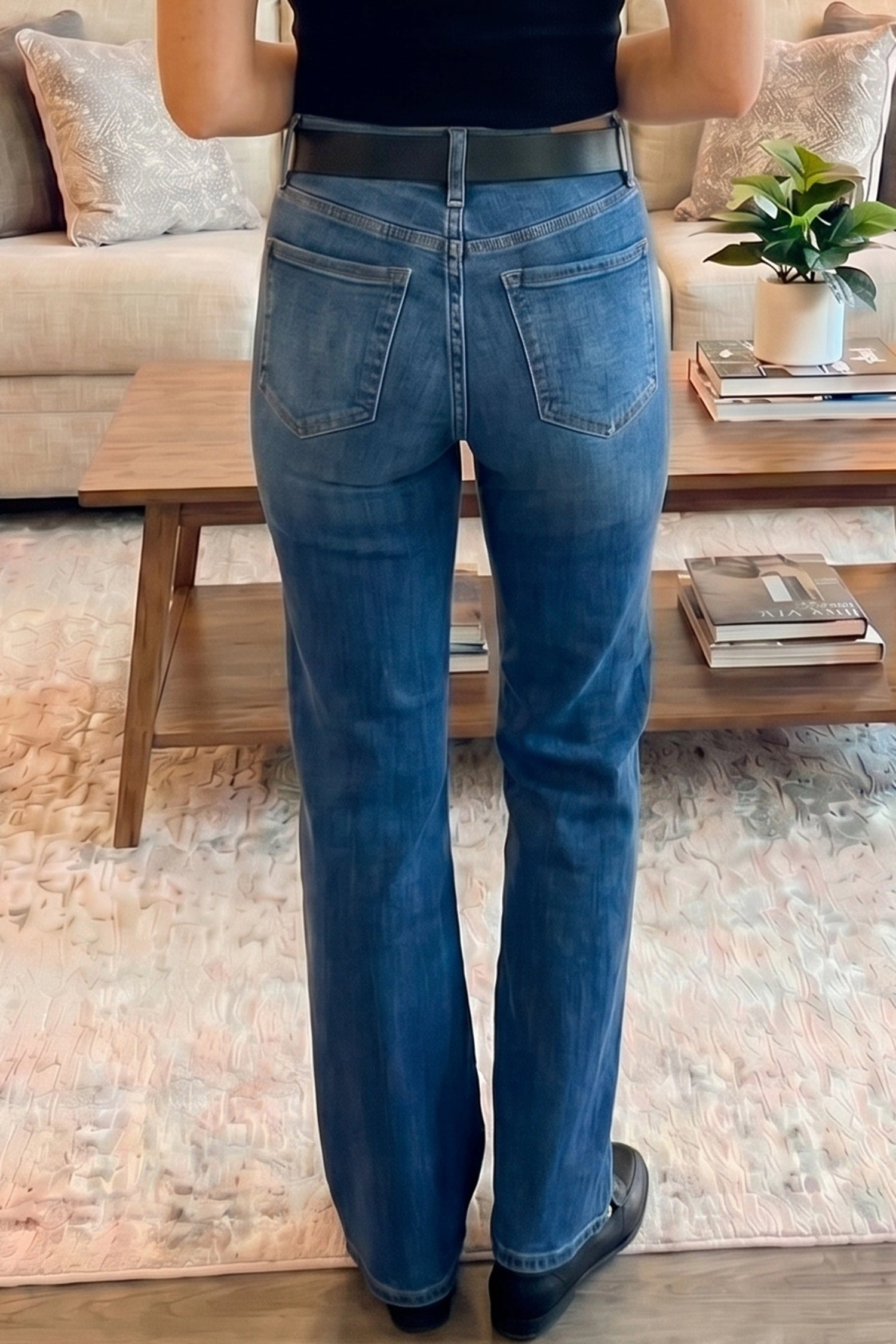 Threaded Pear Womens Yusra Seam Detail Shift Jeans