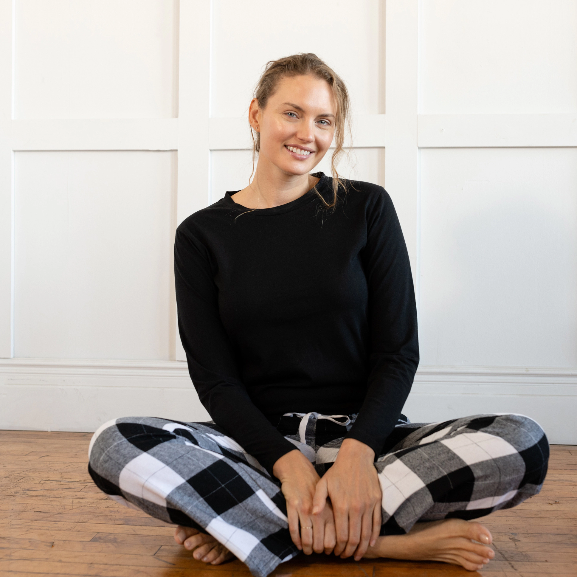 Leveret Women's 2-pc Plaid Cotton Top & Flannel Pants Pajama Set