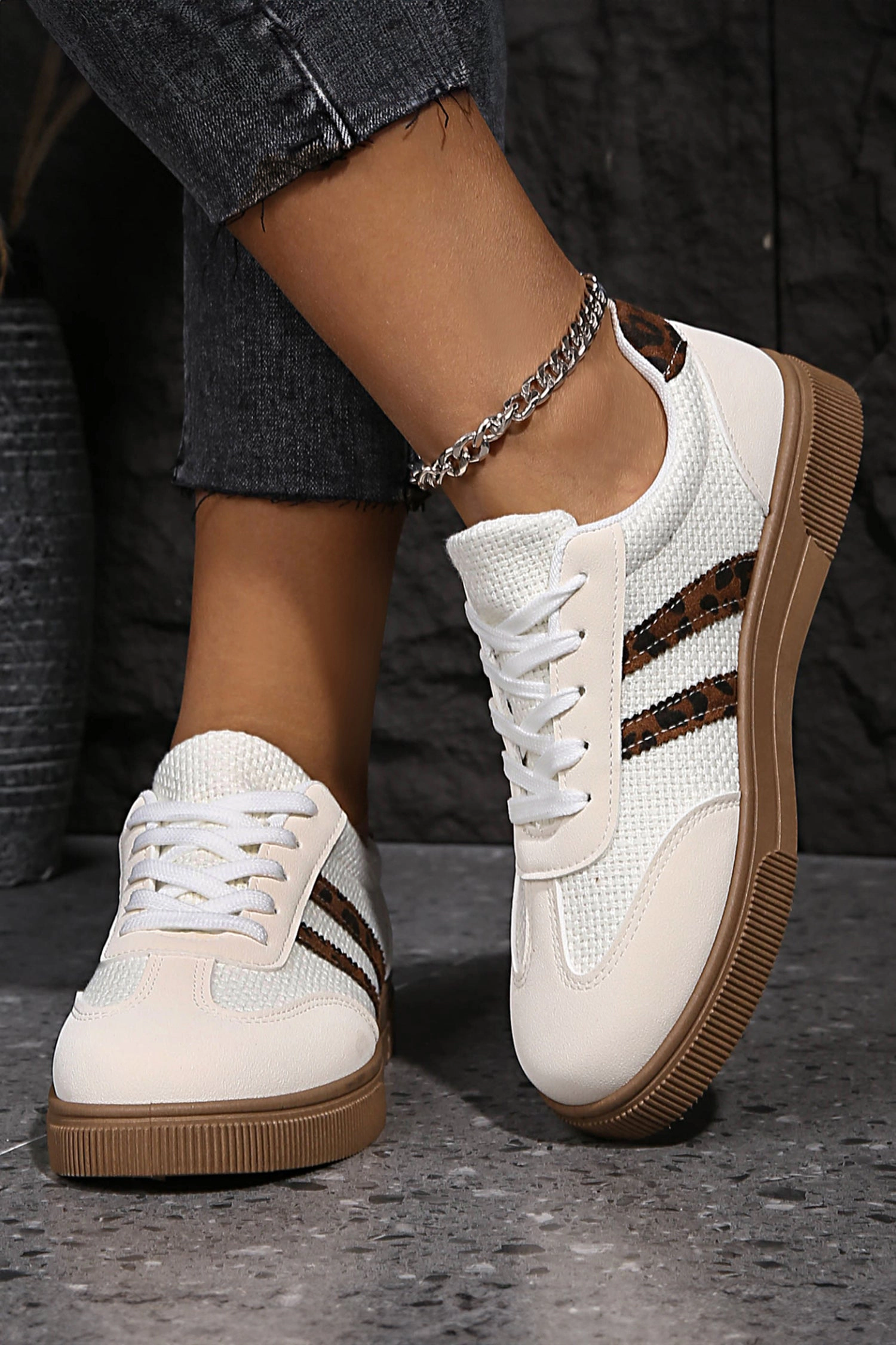 Threaded Pear Women's Lila Leather Patchwork Flat Sneakers