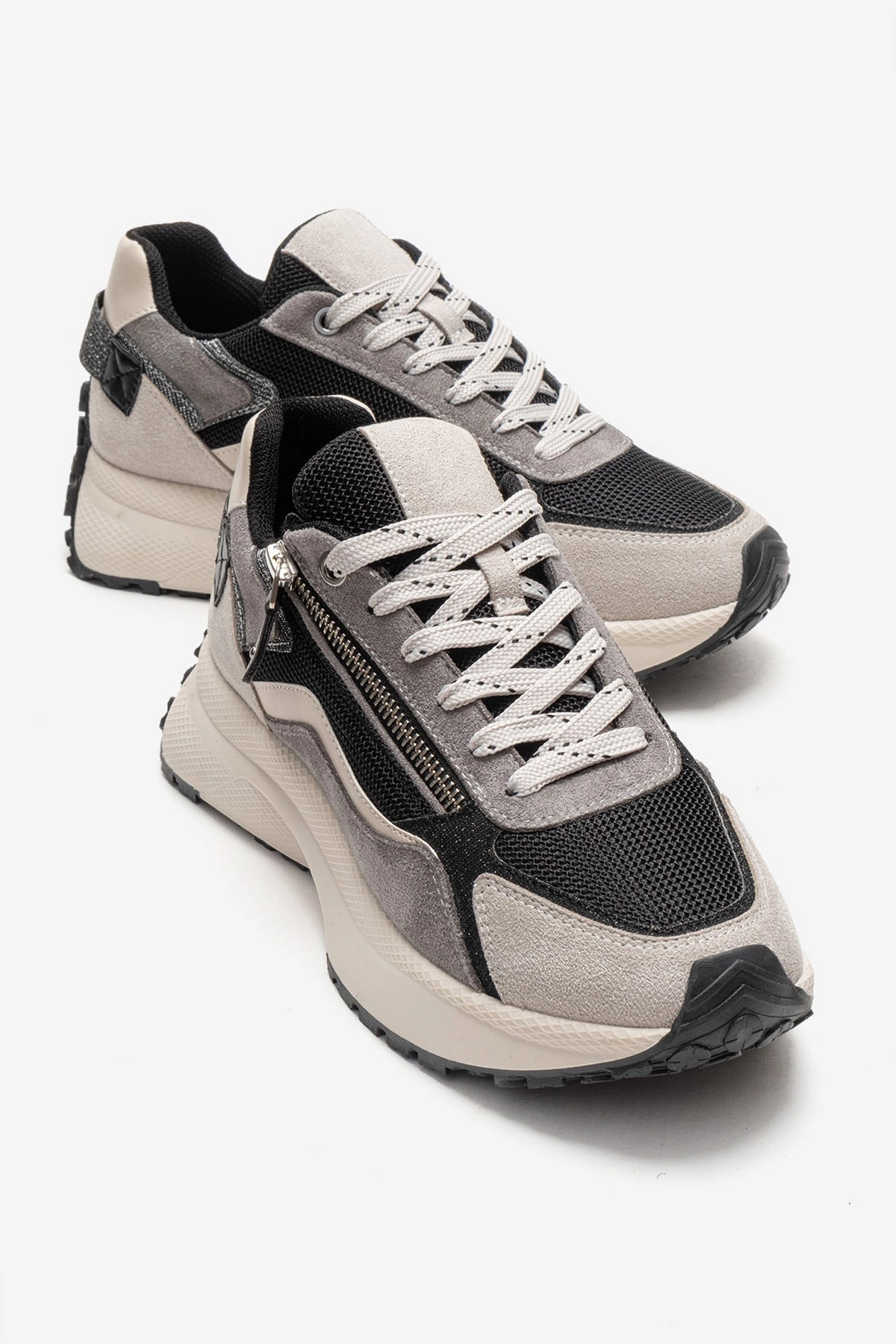 Prologue Shoes Womens Rocca Zip Sneaker
