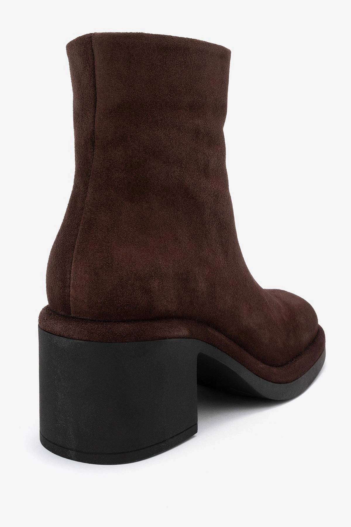 Forever & Always Womens Junae Leather Block Heel Boots