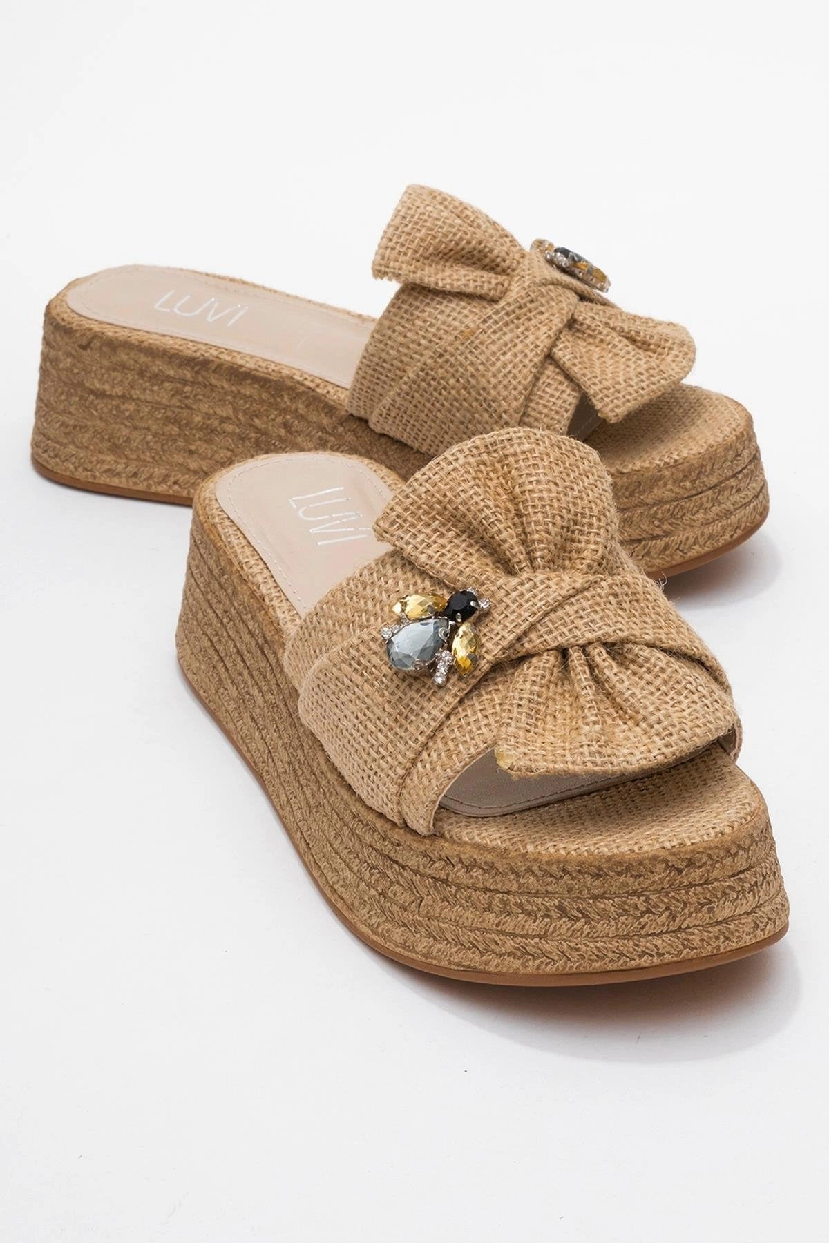 Prologue Shoes Womens Shara Braided Bow & Bee Buckle Platform Sandal