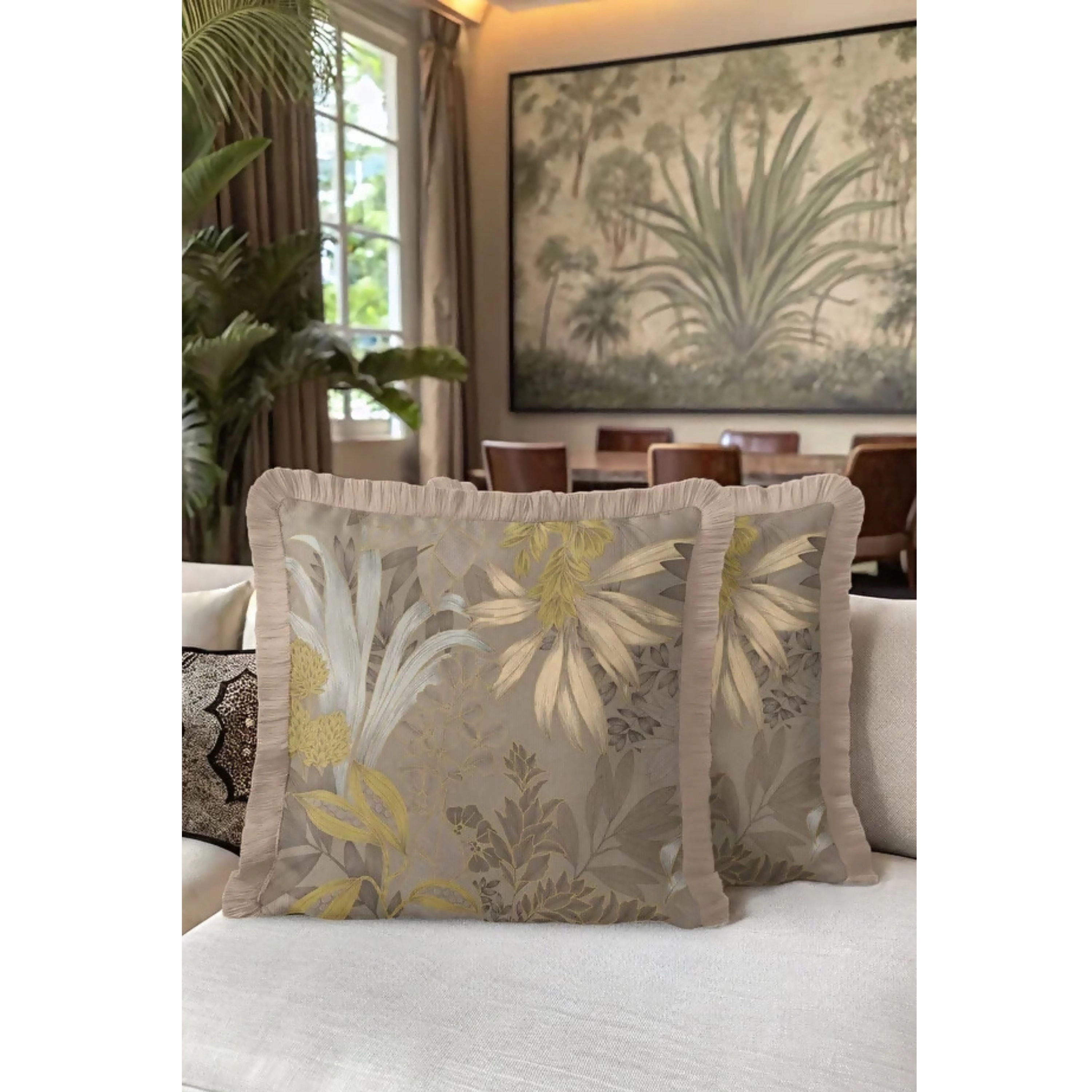 Wear Sierra Leaf Patterned Set of 2 Tasseled Throw Pillow Cover