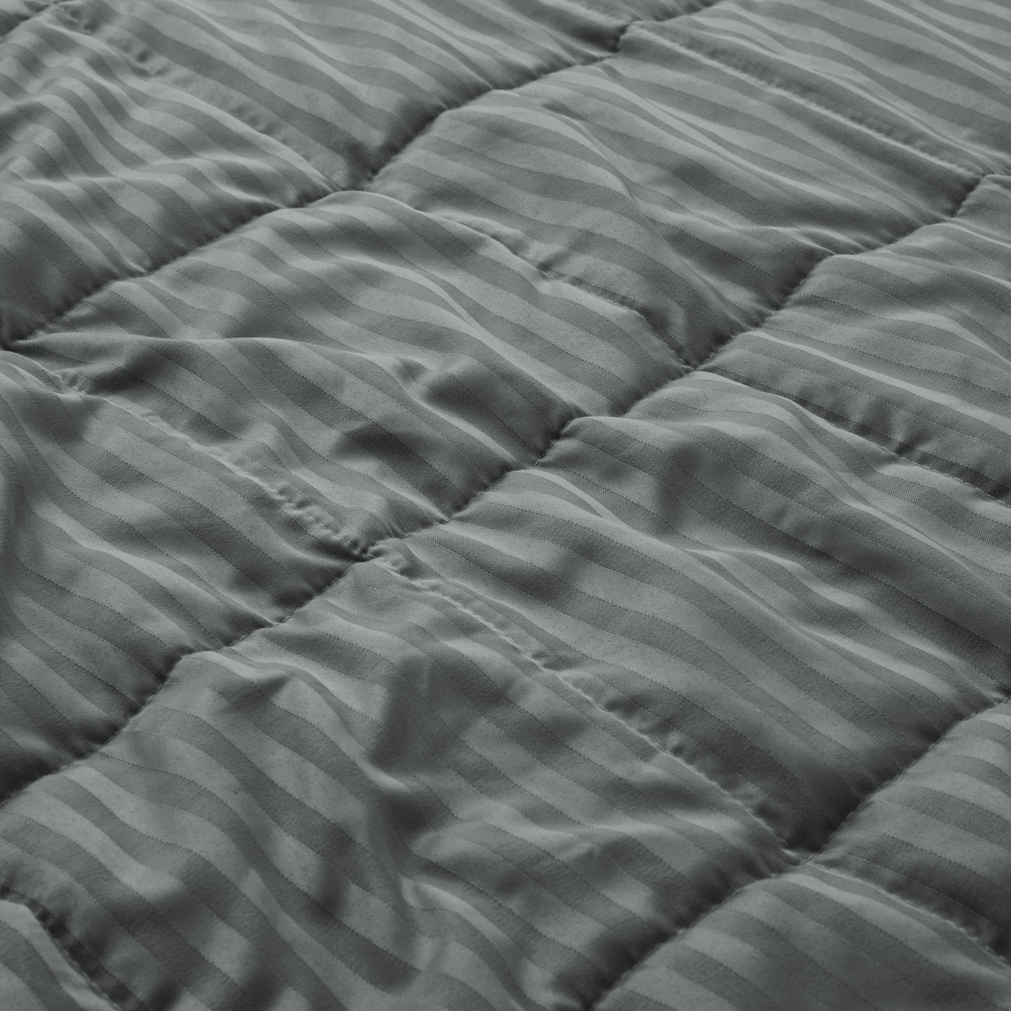 Unikome Luxurious Jacquard Super Soft Lightweight Down Alternative Blanket with Satin Trim