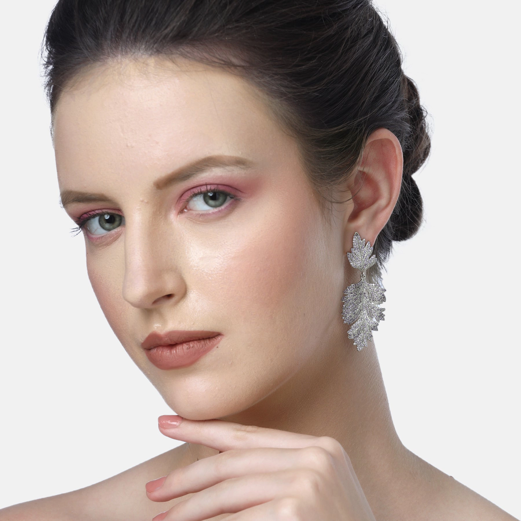 AGP PARIS Womens Diva Leaf Shaped Drop Earrings