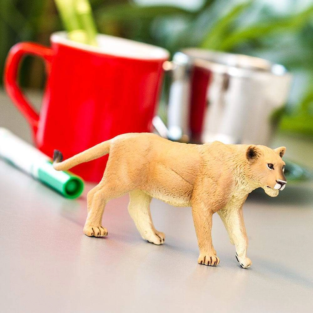 Safari Ltd. - Lioness Kids Toy Figure
