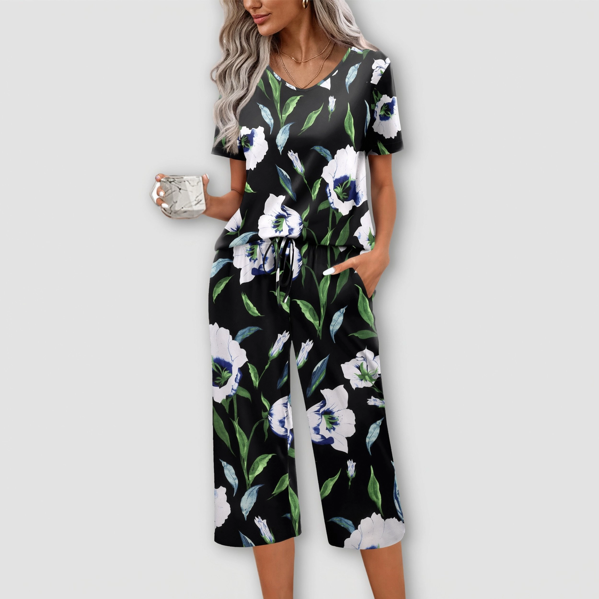 Ekouaer Womens Pajama Sets Soft Cotton Pj Short Sleeve Top with Capri Pants Sleepwear 2 Piece Print