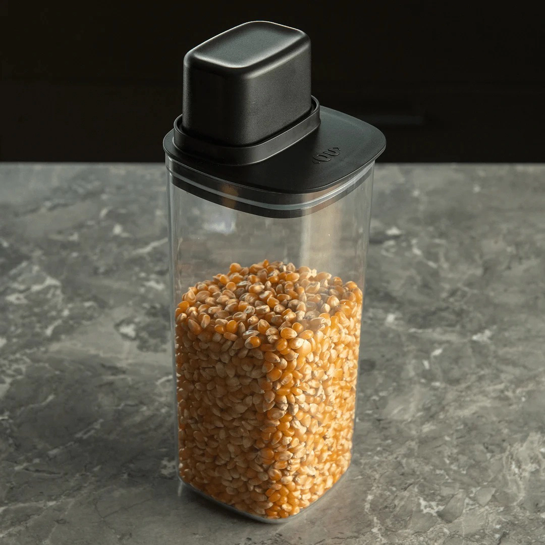 OU Airtight Food Storage Container 6 Cup, BPA Free Clear Plastic with Measuring Cup Lid, Space Saving Kitchen Organizer